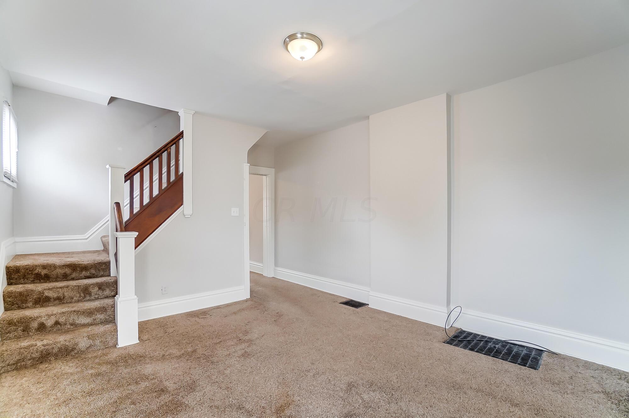 313-315 E Whittier Street
