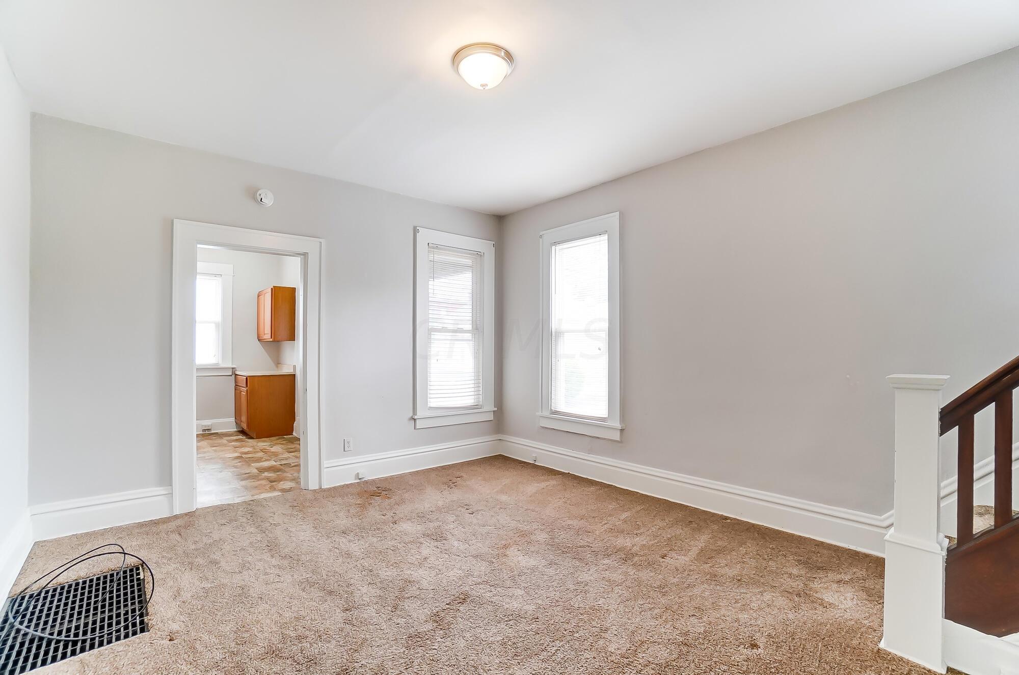 313-315 E Whittier Street