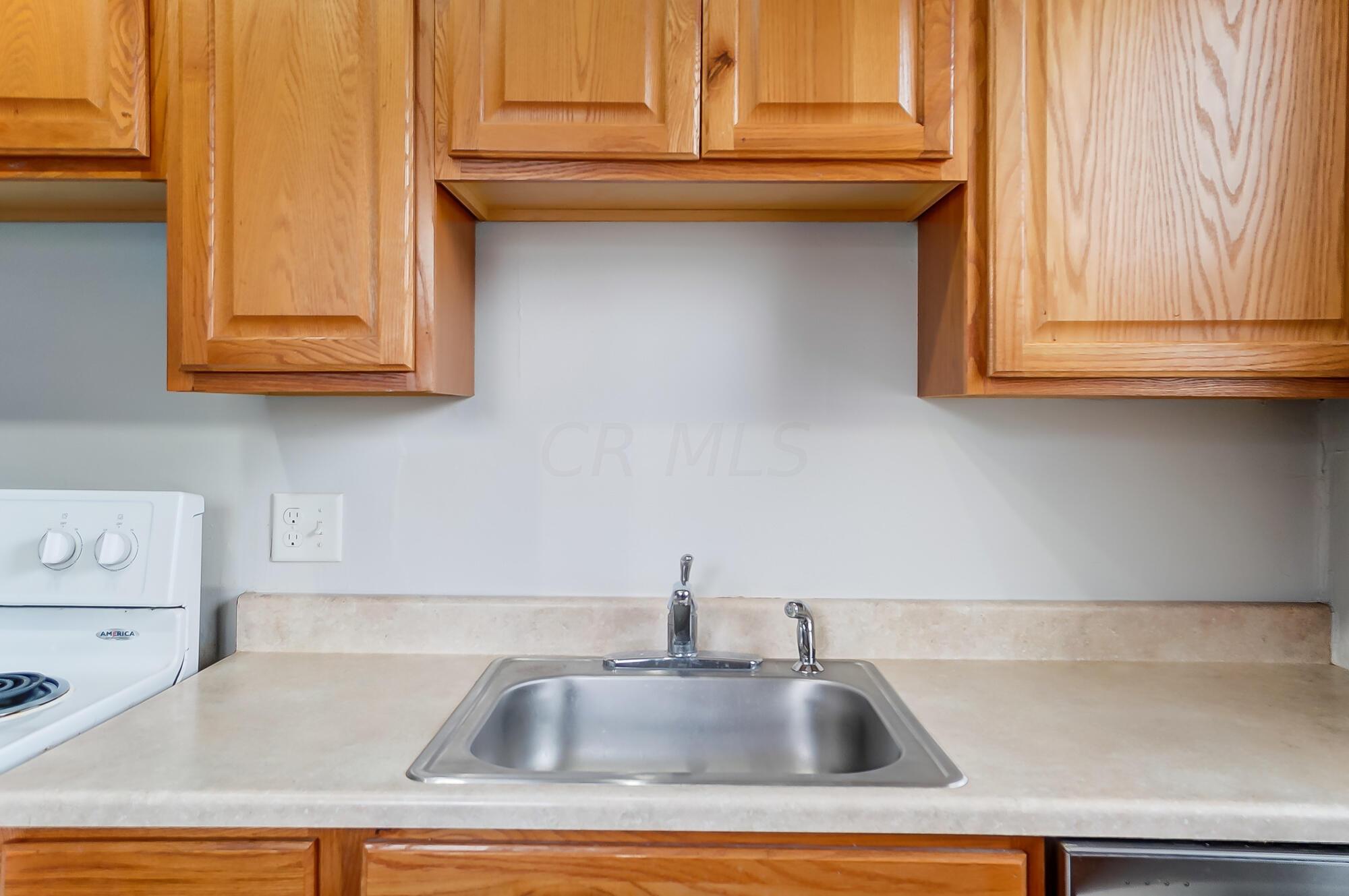 313-315 E Whittier Street
