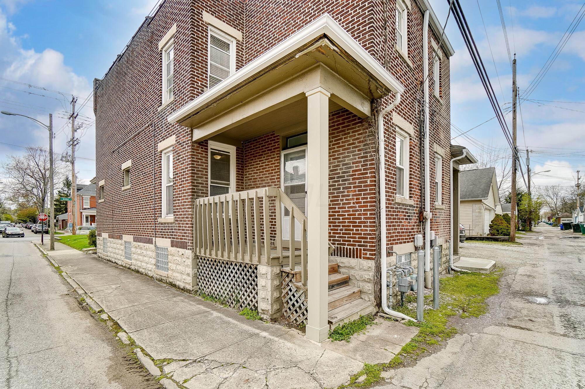 313-315 E Whittier Street