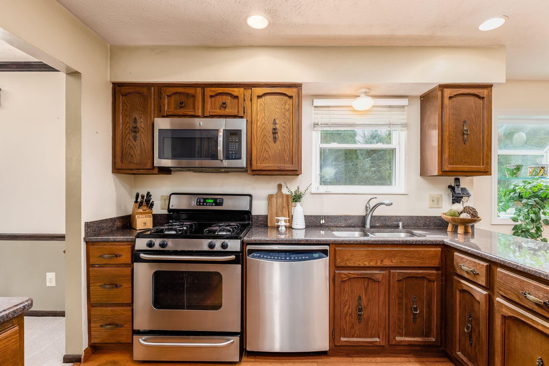 5427 Dinglebay Court