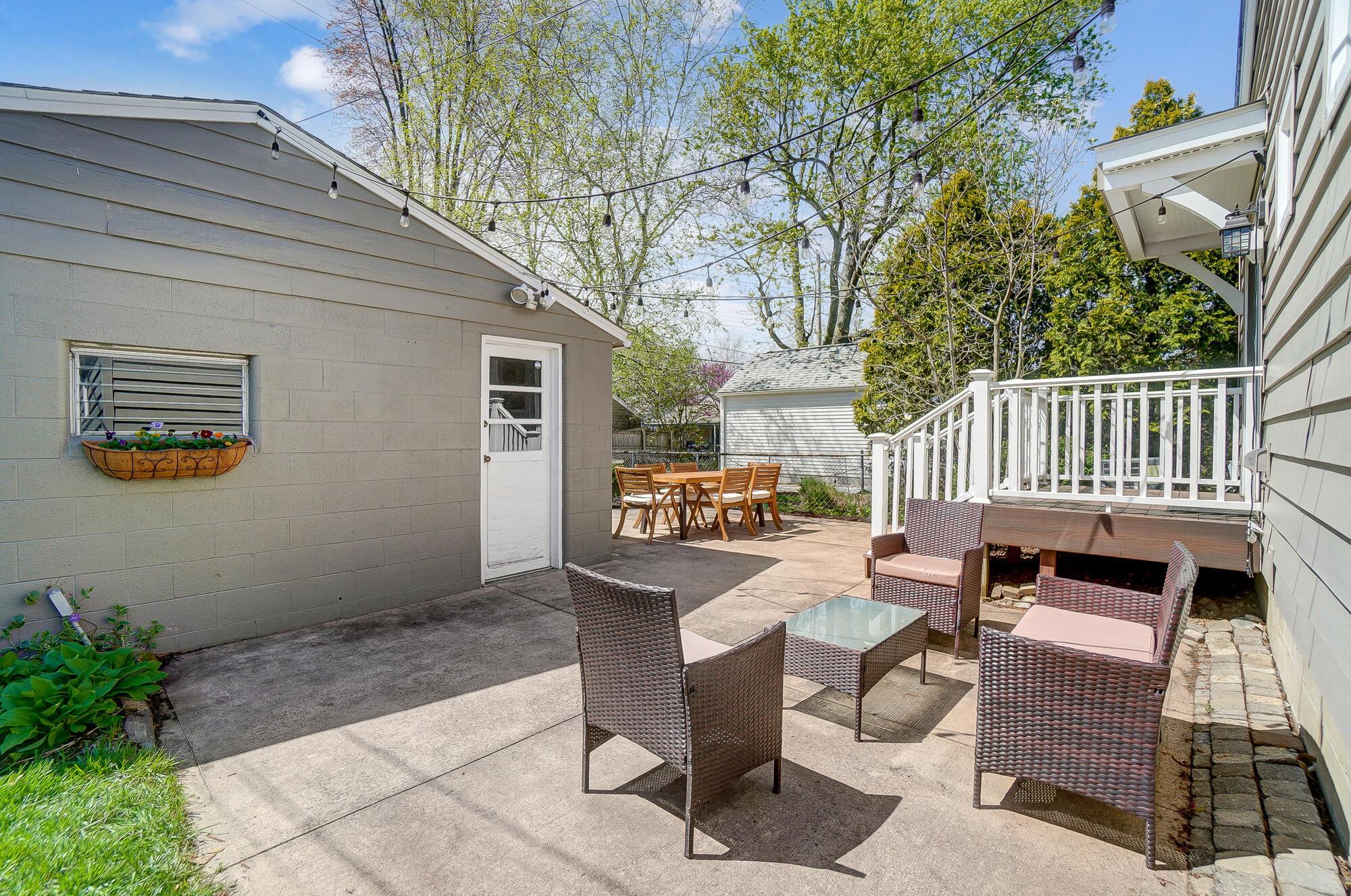 289 E Royal Forest Boulevard