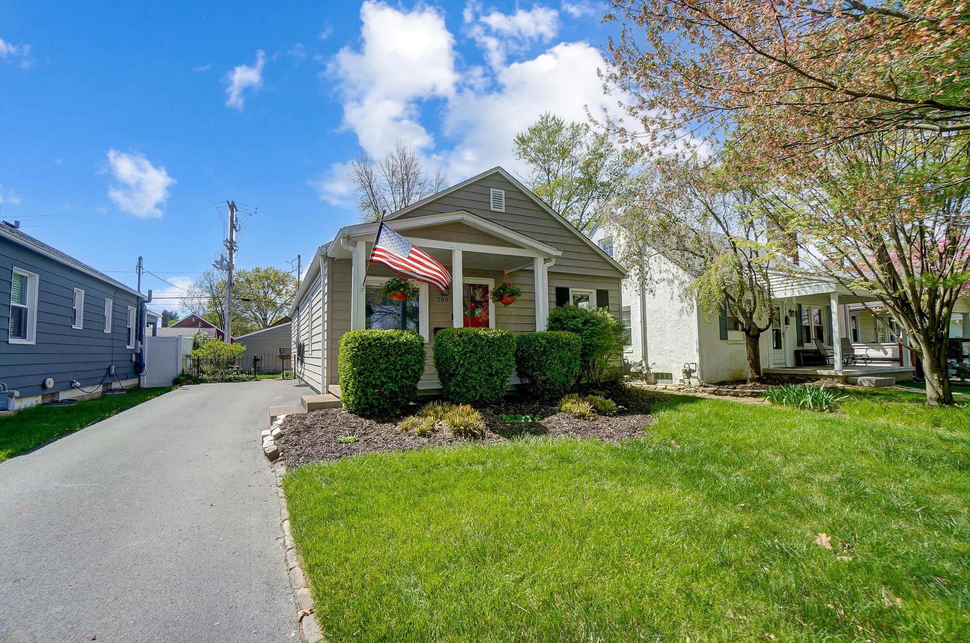 289 E Royal Forest Boulevard