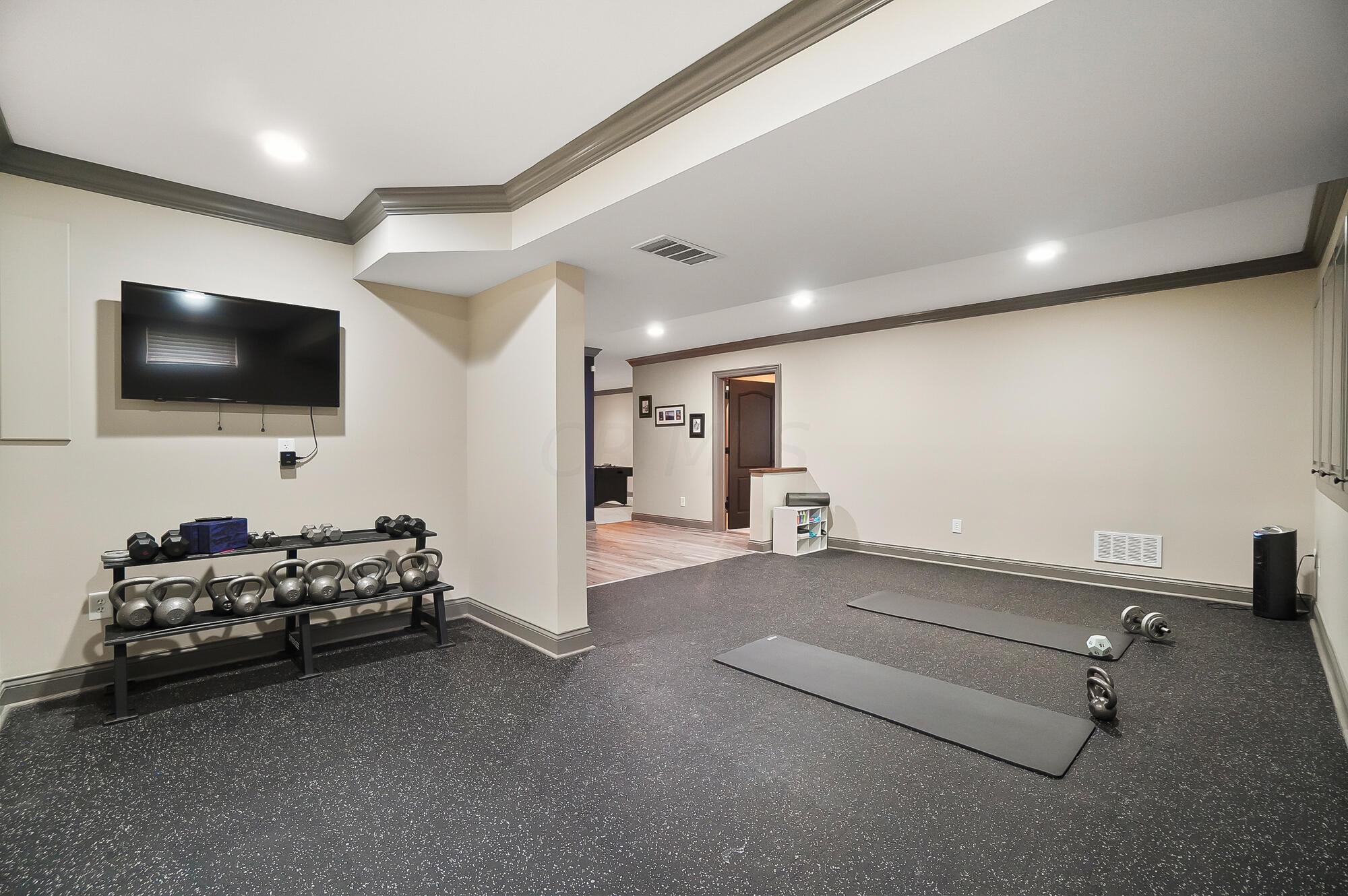 6090 Quin Abbey Court W