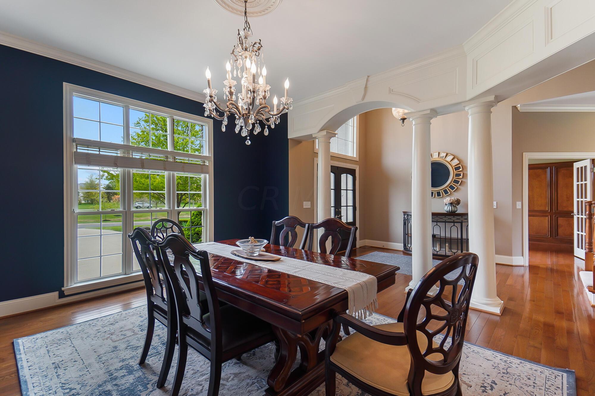 6090 Quin Abbey Court W