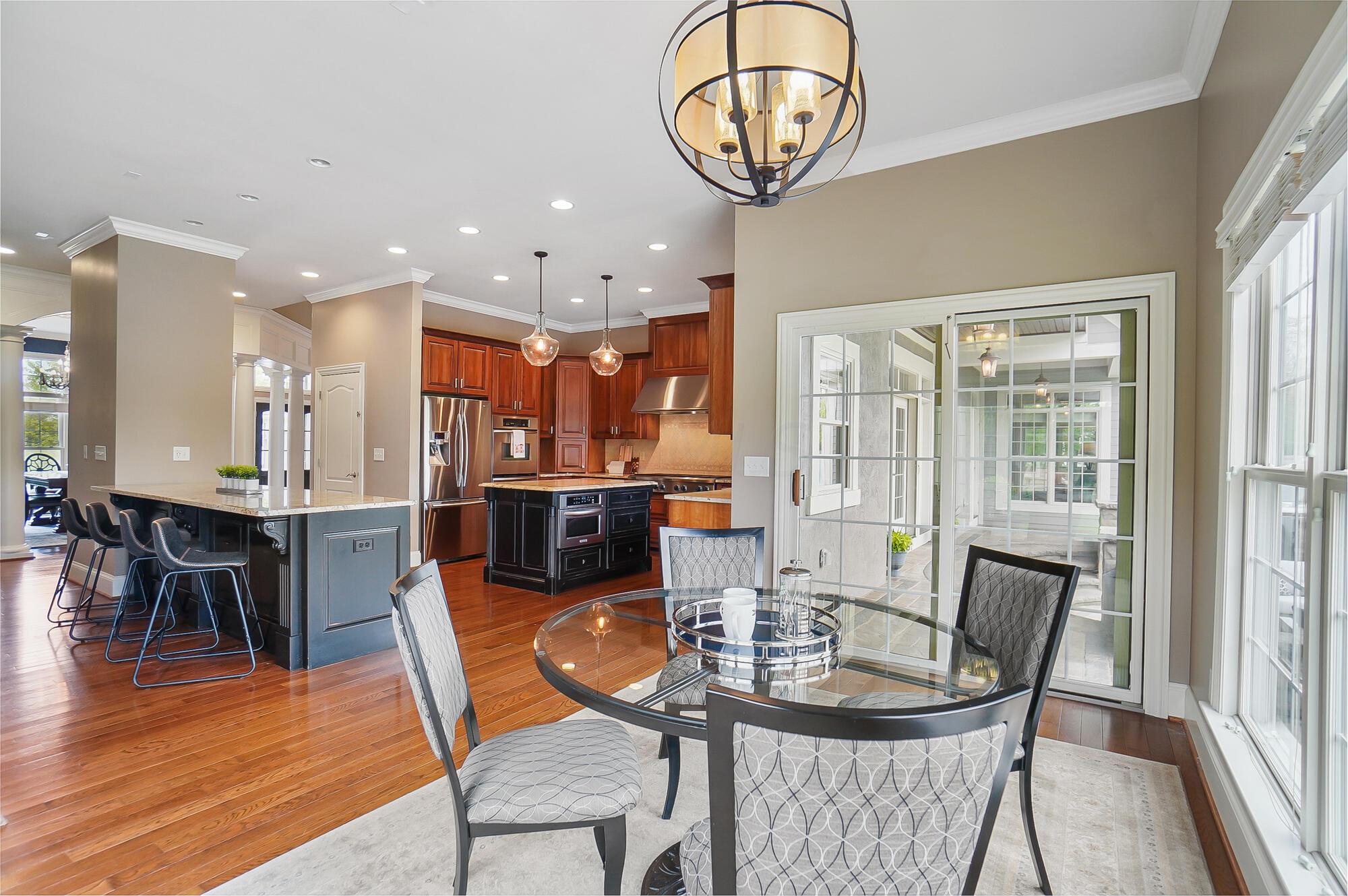 6090 Quin Abbey Court W