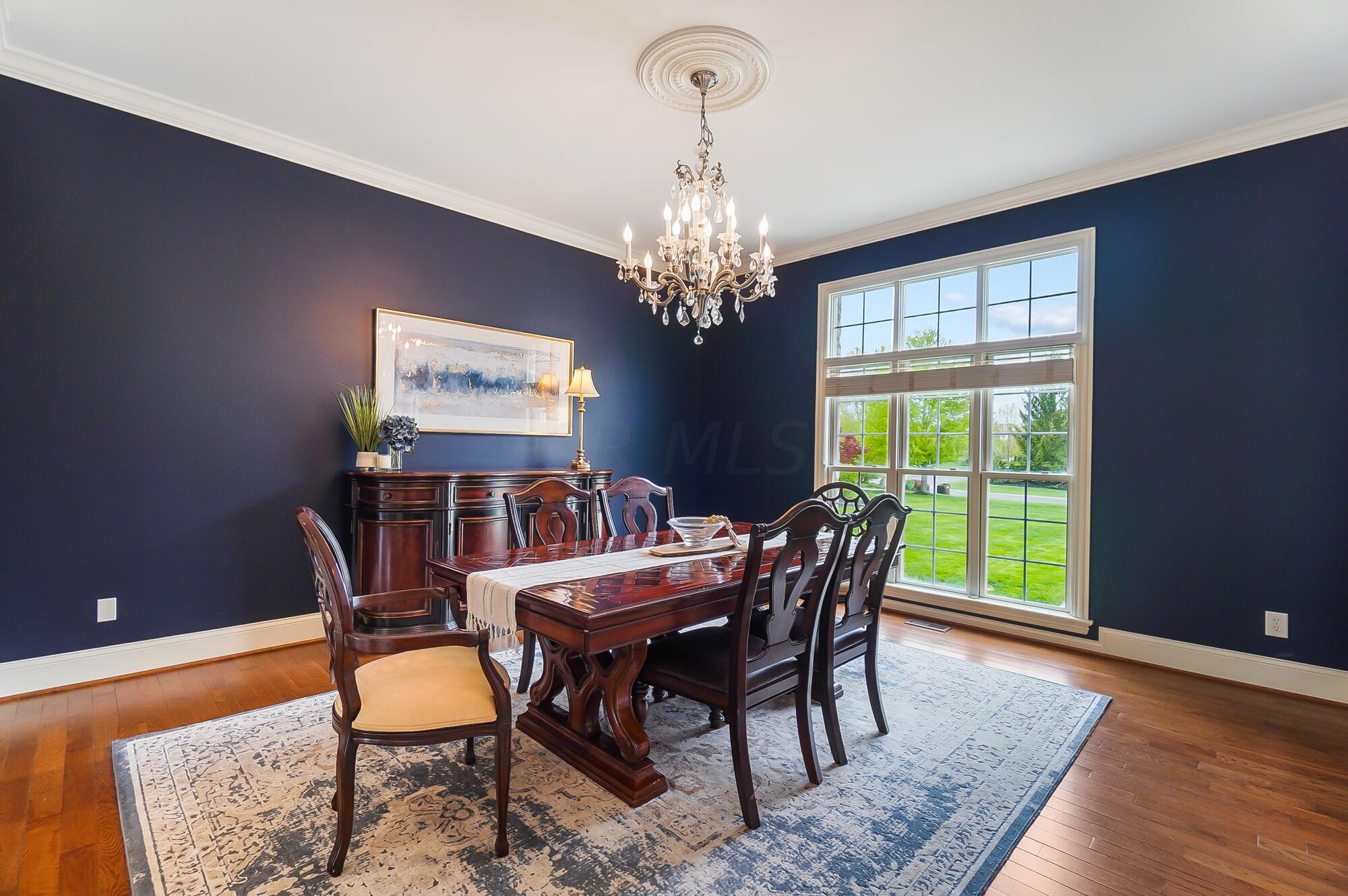 6090 Quin Abbey Court W