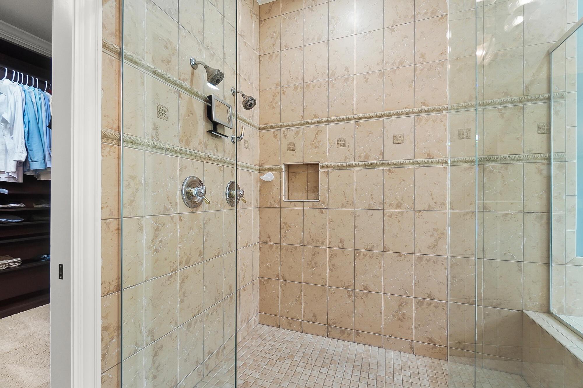 6090 Quin Abbey Court W