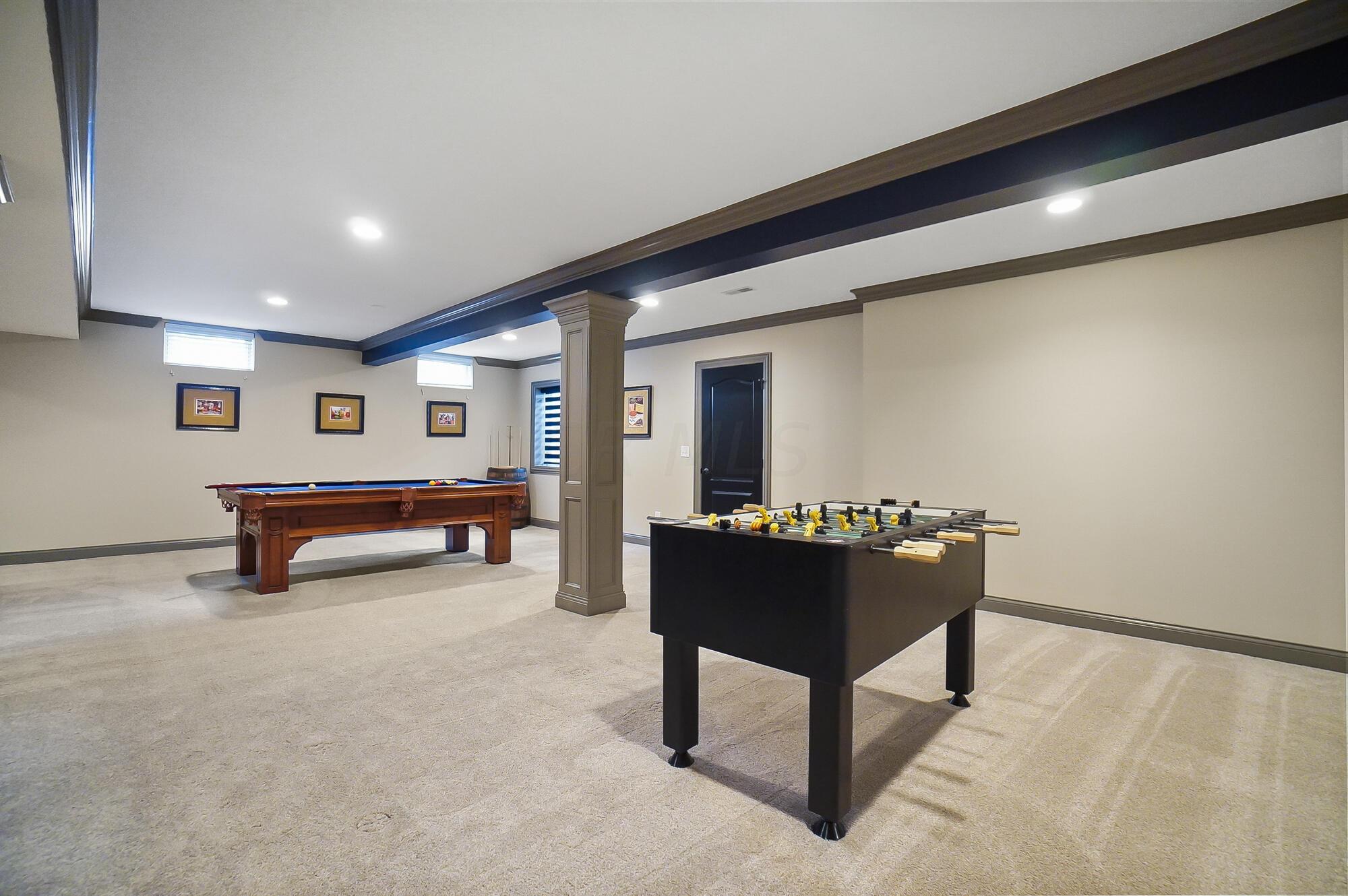 6090 Quin Abbey Court W