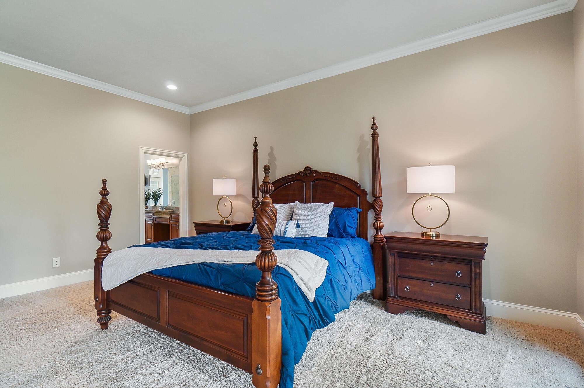 6090 Quin Abbey Court W
