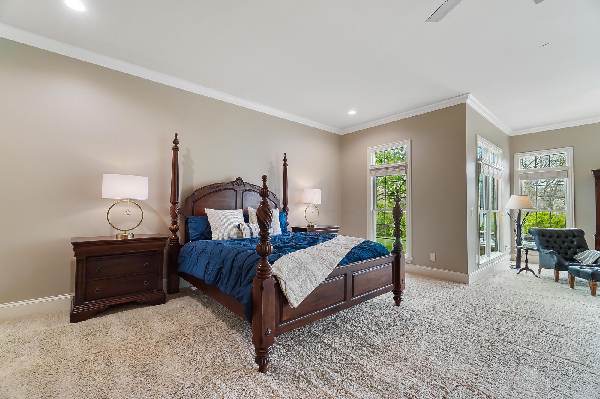6090 Quin Abbey Court W