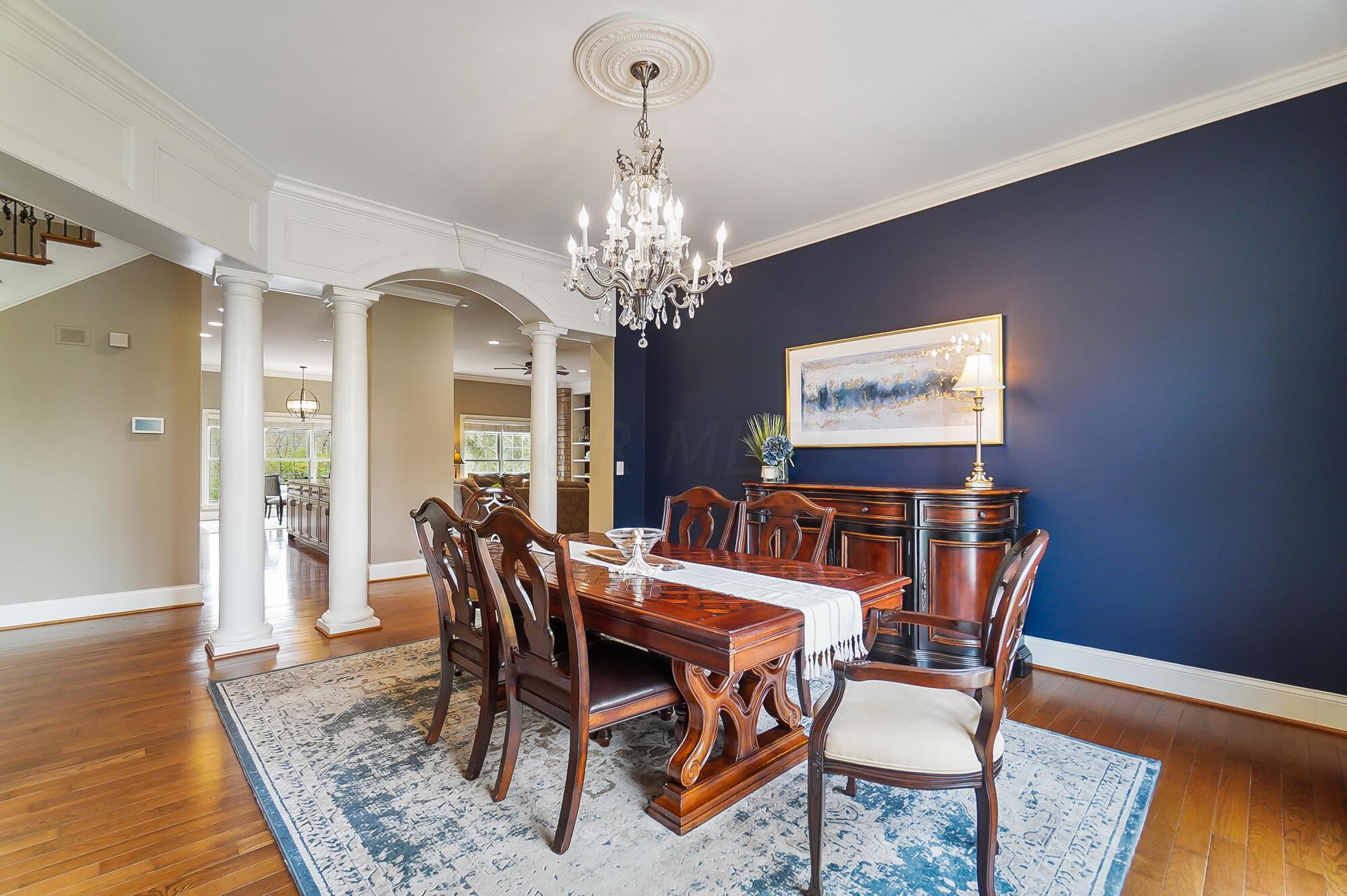 6090 Quin Abbey Court W