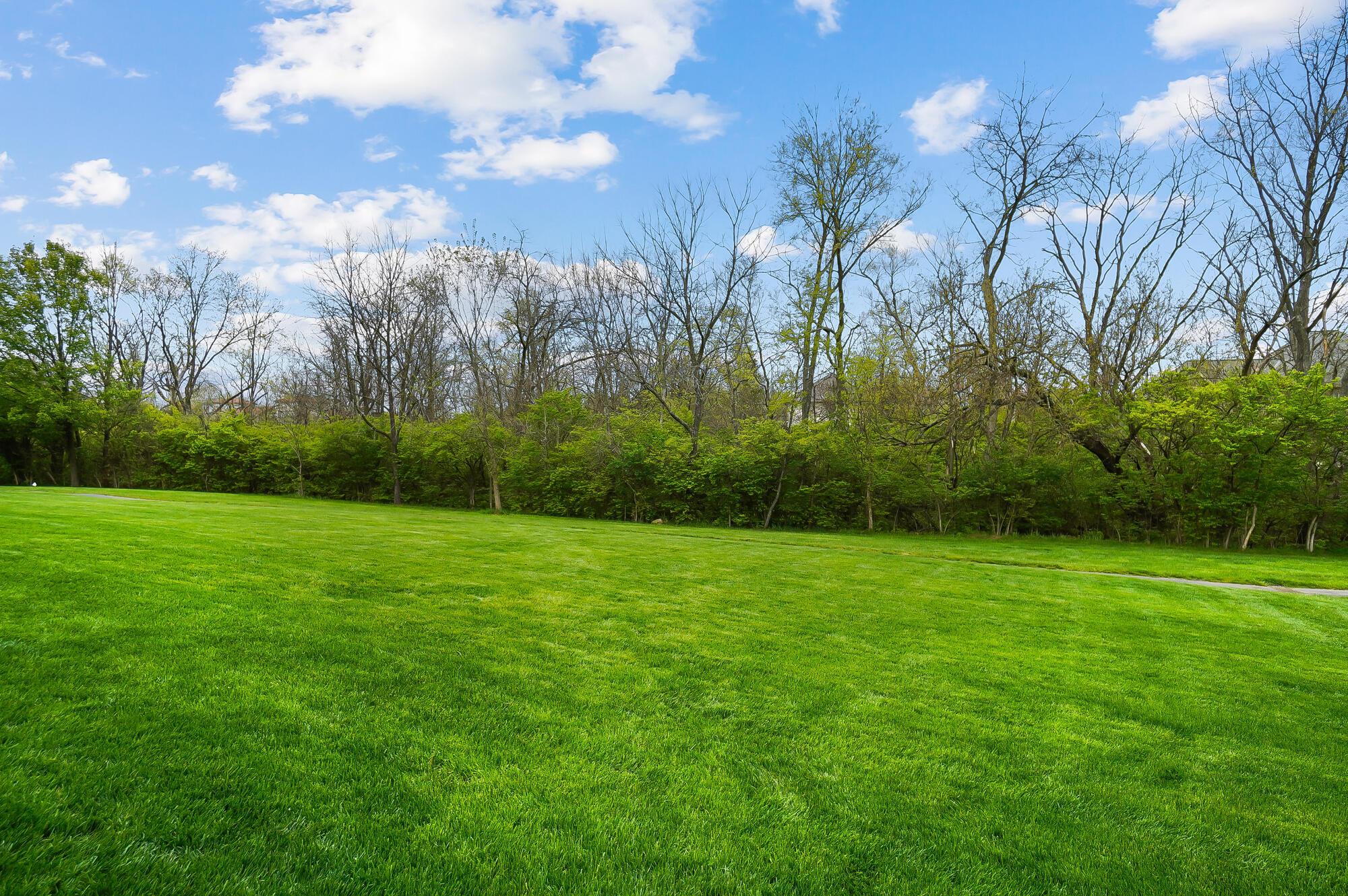 6090 Quin Abbey Court W
