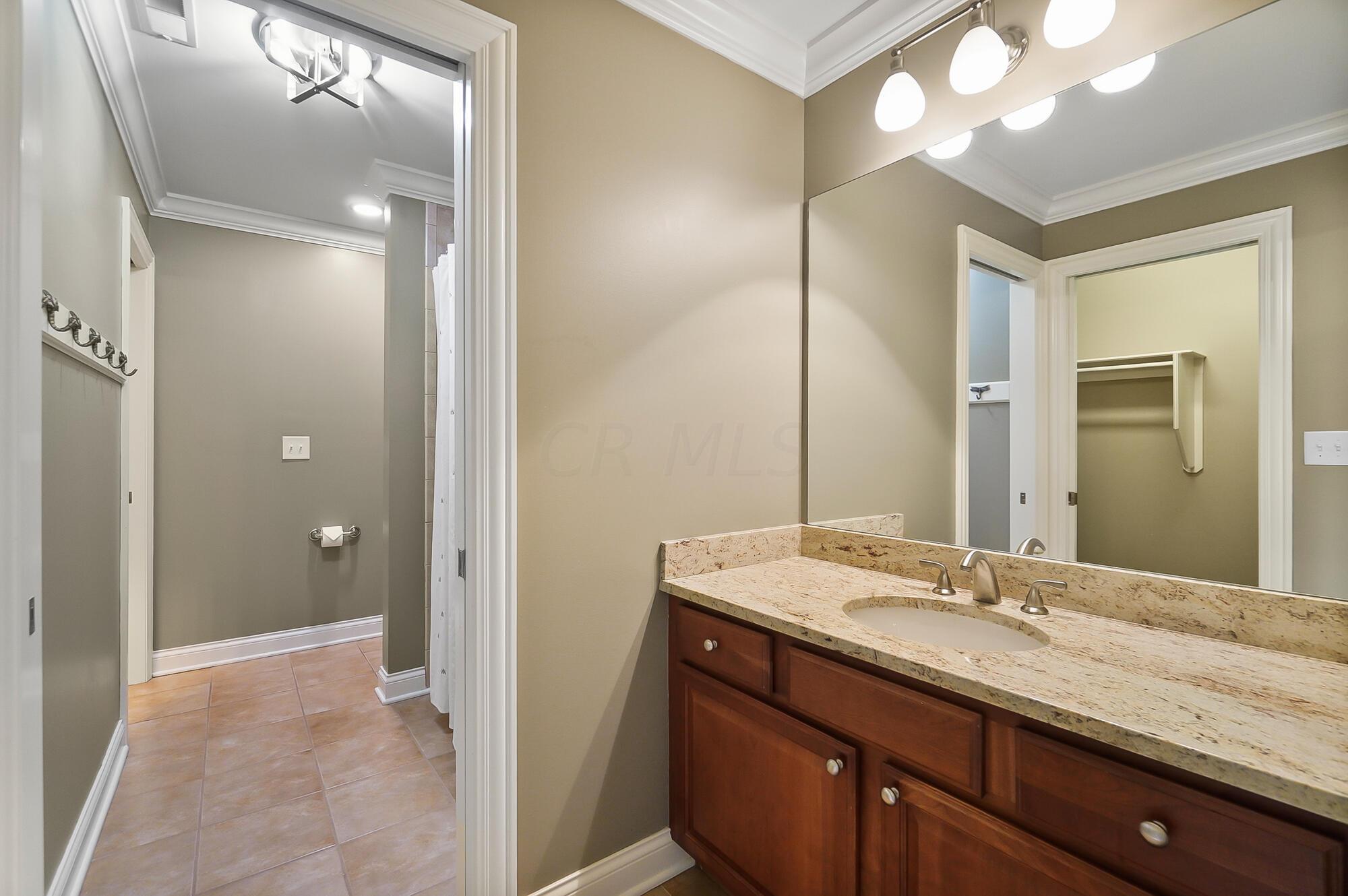 6090 Quin Abbey Court W