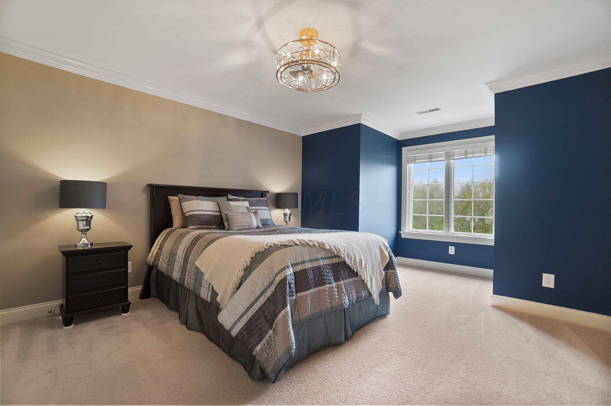 6090 Quin Abbey Court W