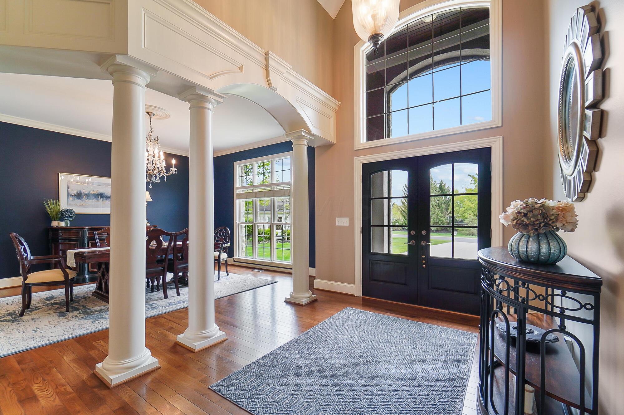 6090 Quin Abbey Court W