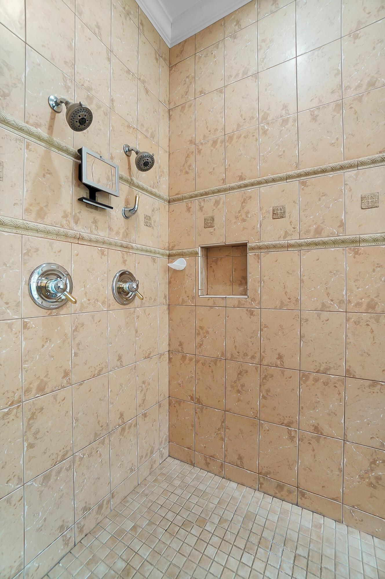 6090 Quin Abbey Court W