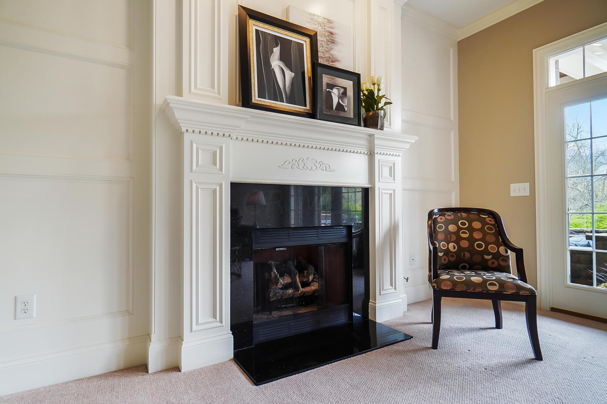 6090 Quin Abbey Court W