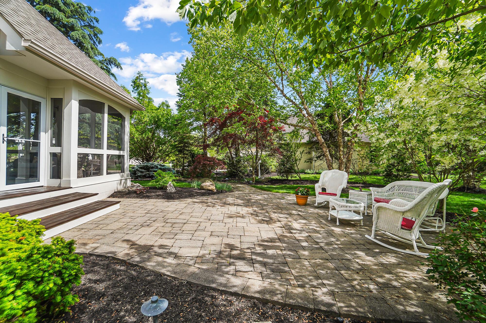 8115 Campbell Lane