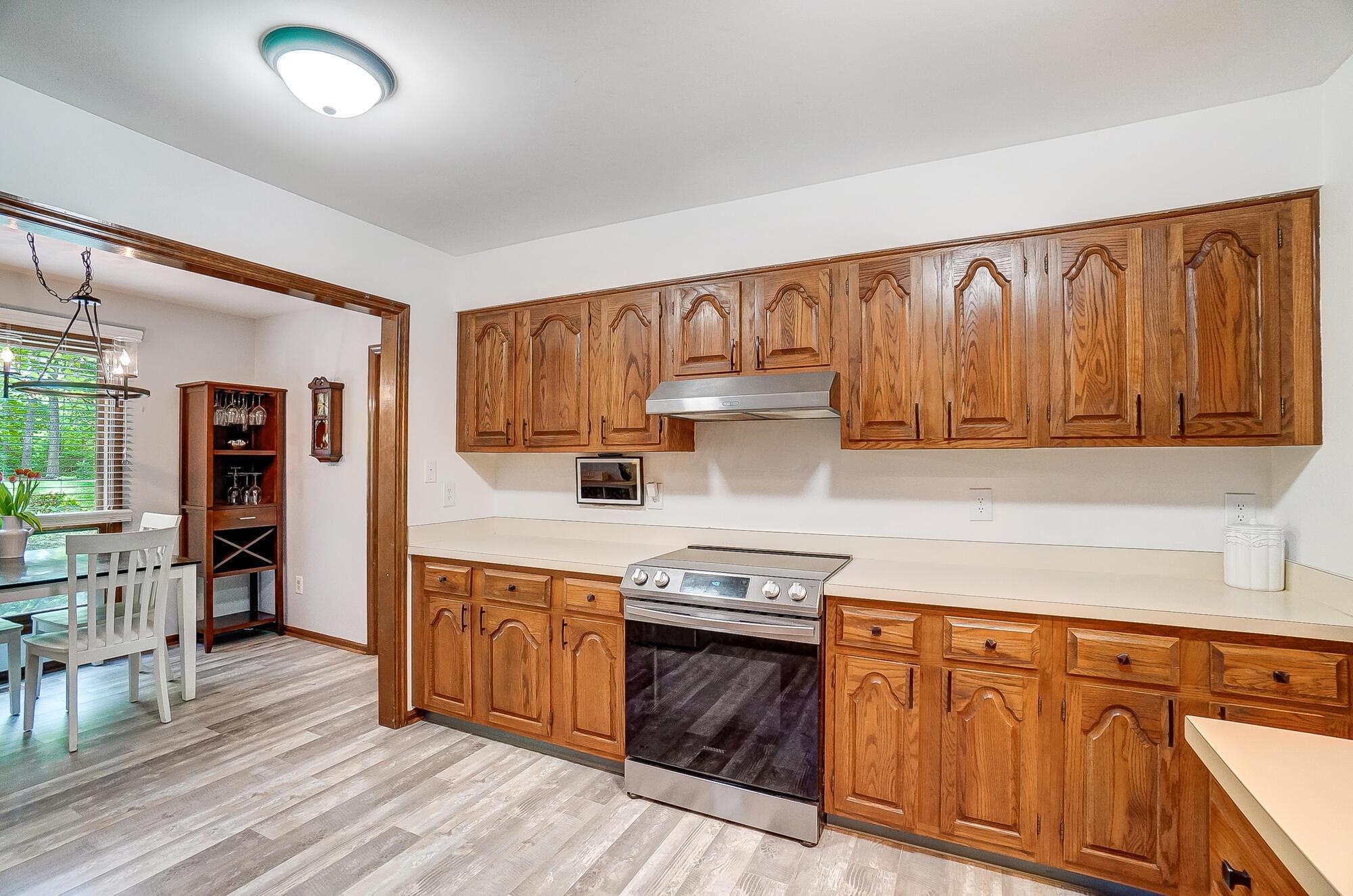 8385 Kirkaldy Court