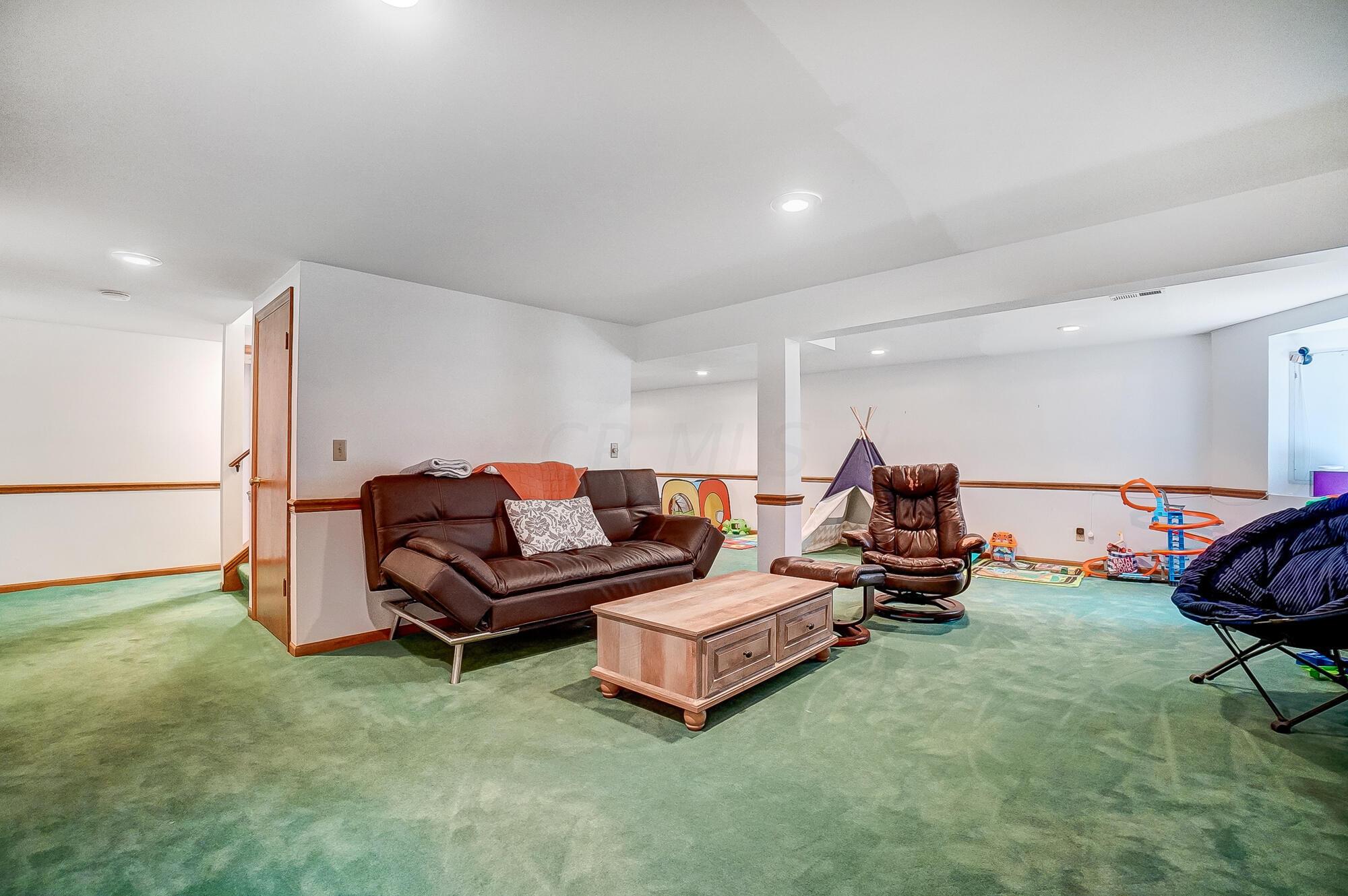 8385 Kirkaldy Court