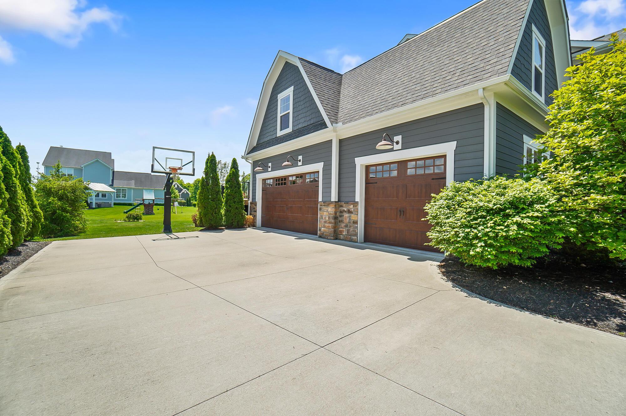 7435 Spruce Court