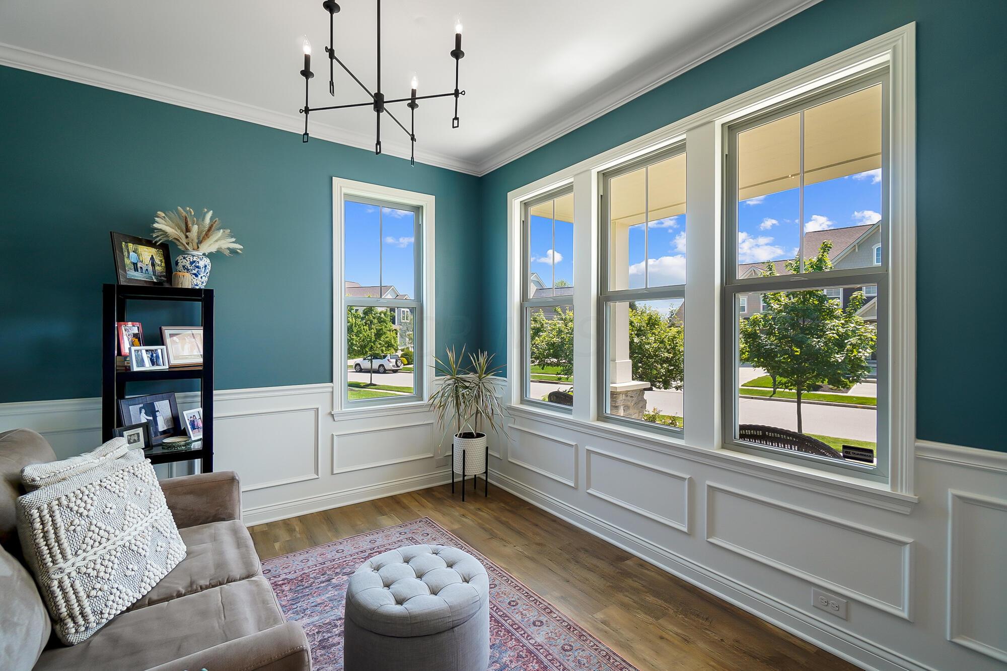 10763 Honeysuckle Way