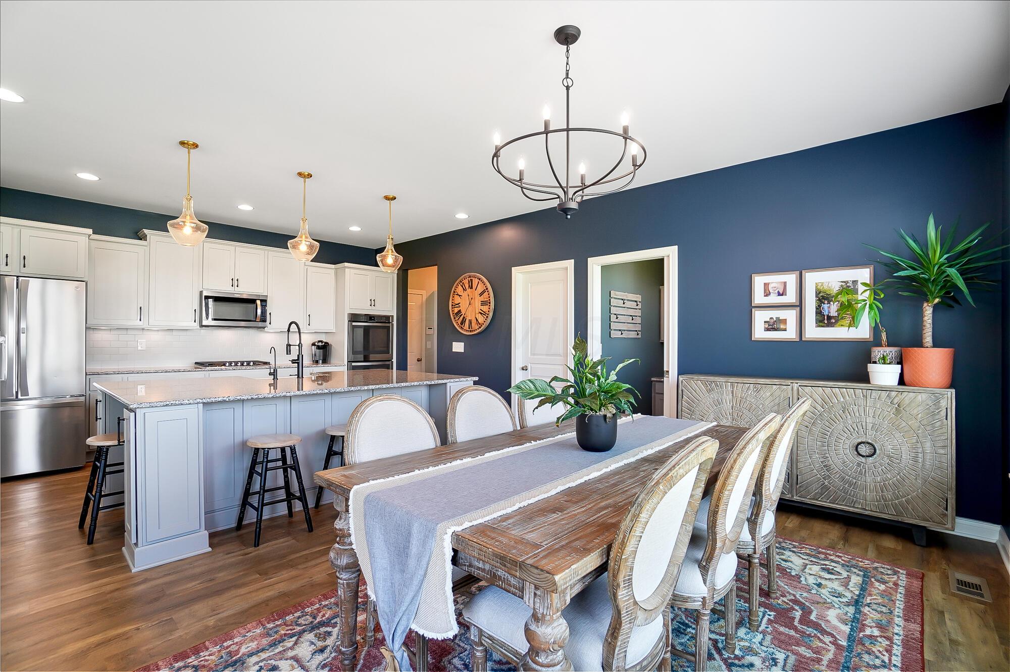 10763 Honeysuckle Way