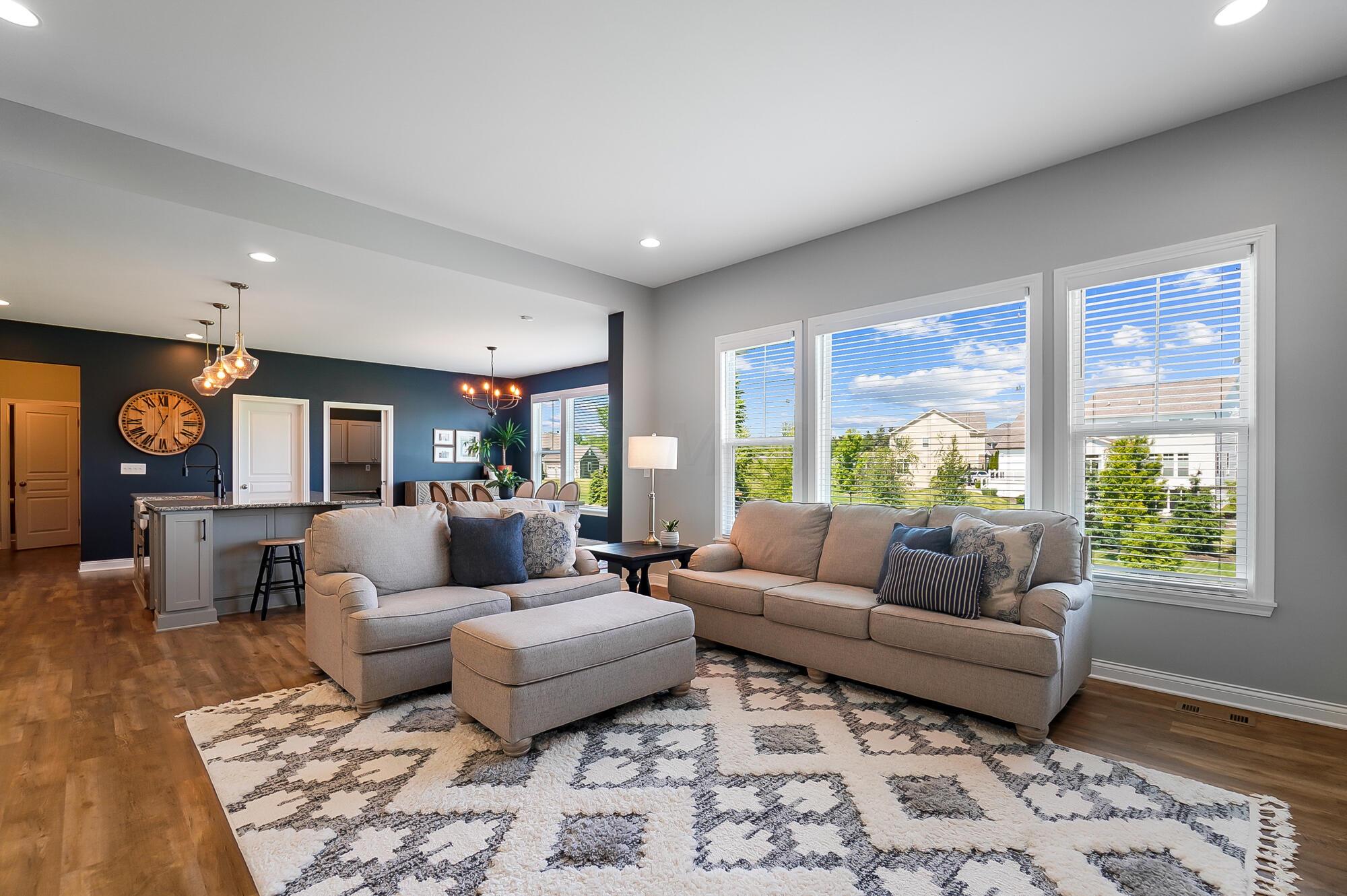 10763 Honeysuckle Way