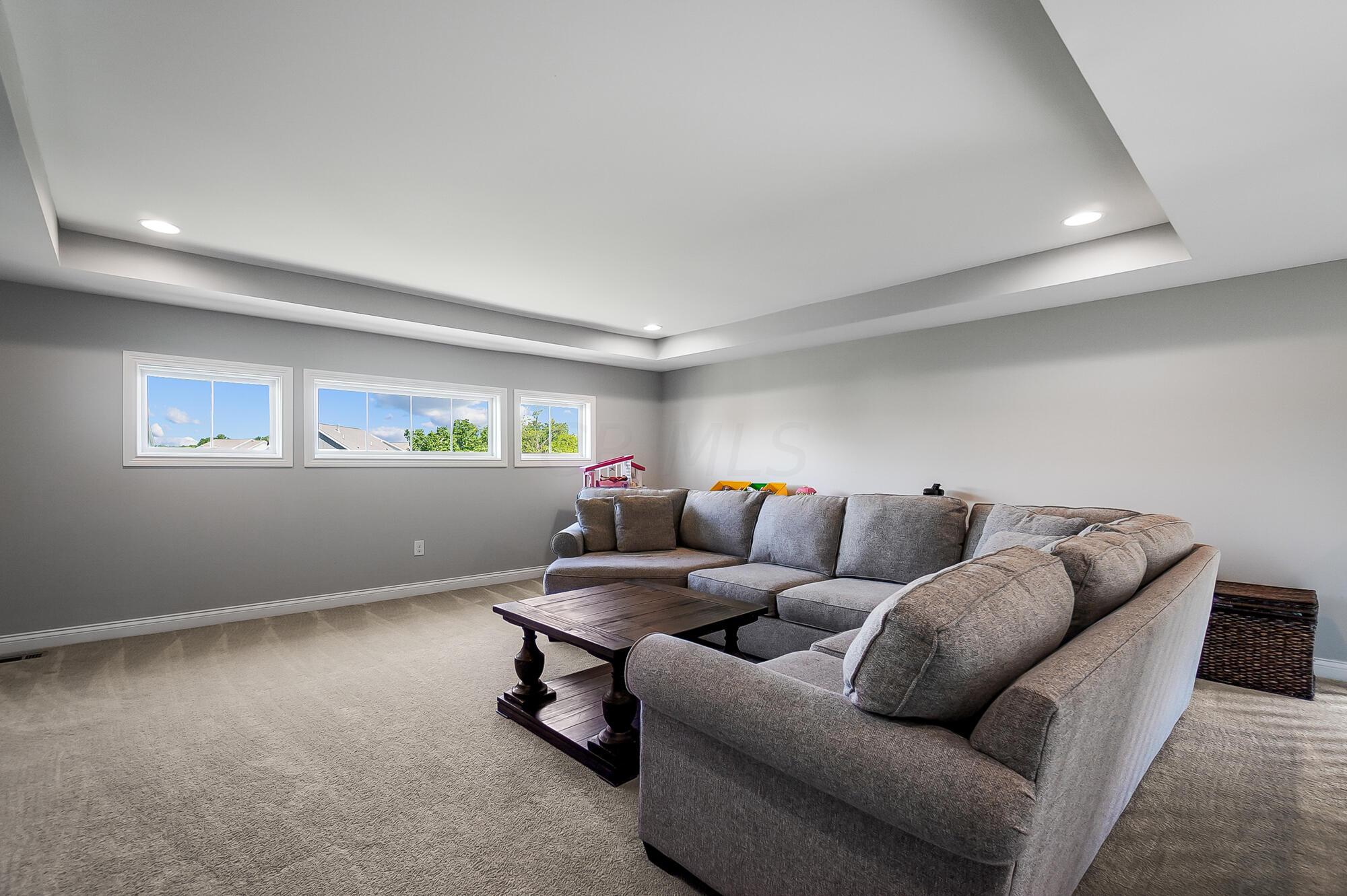 10763 Honeysuckle Way