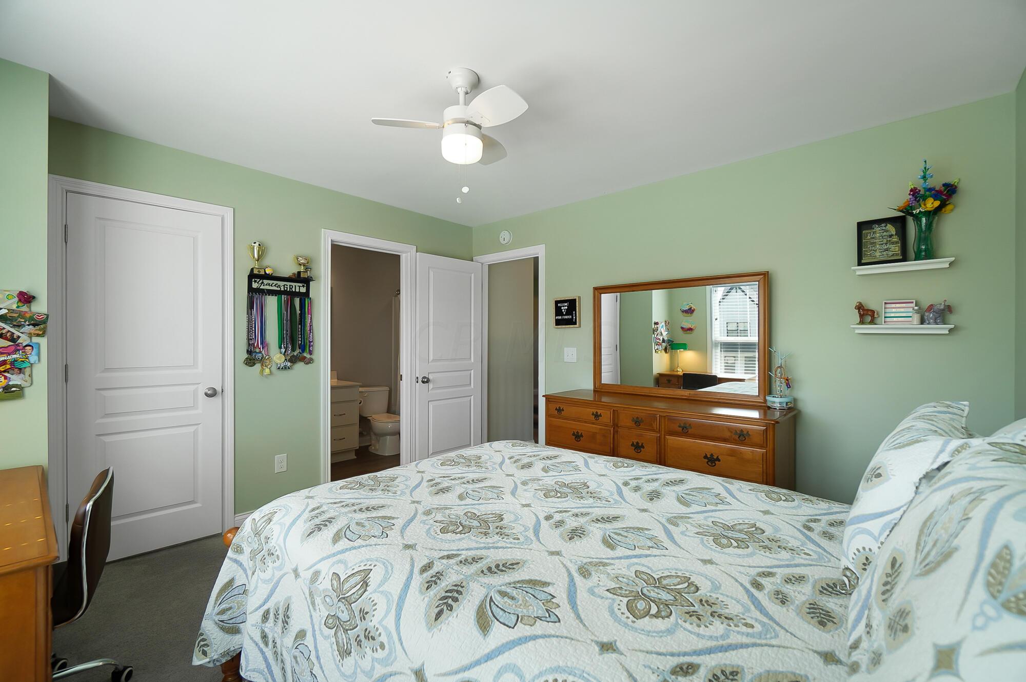 10763 Honeysuckle Way