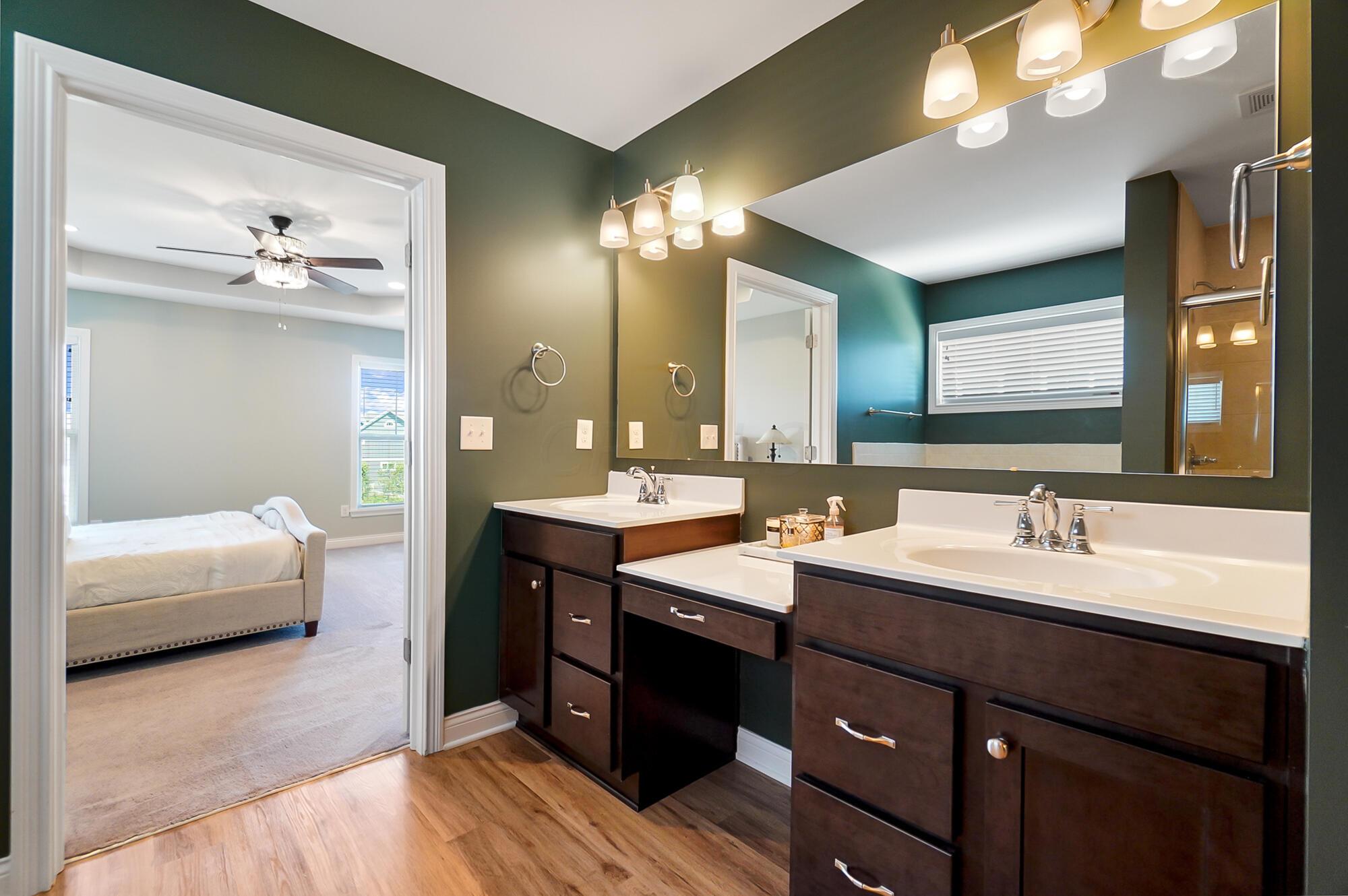 10763 Honeysuckle Way