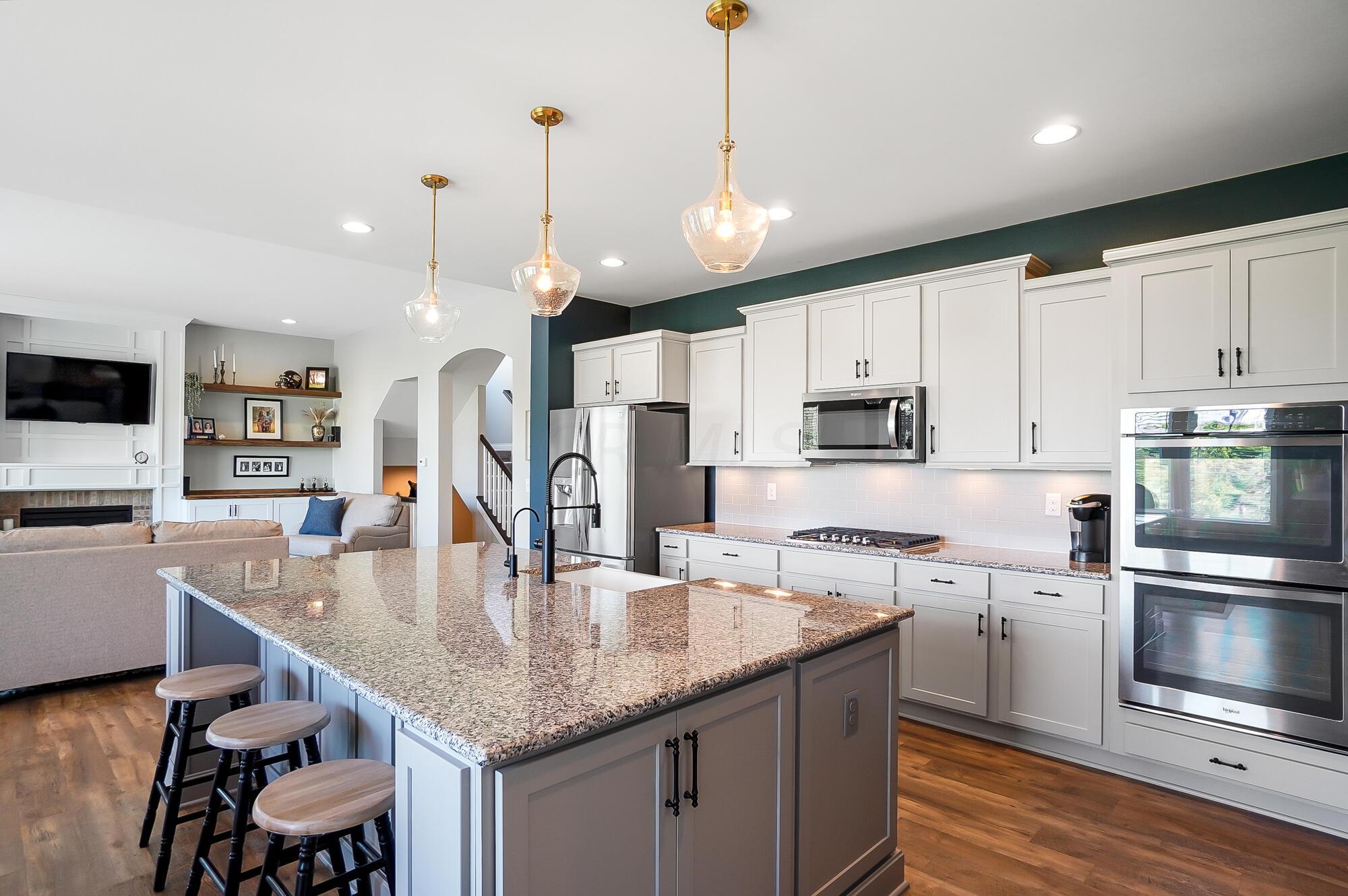 10763 Honeysuckle Way