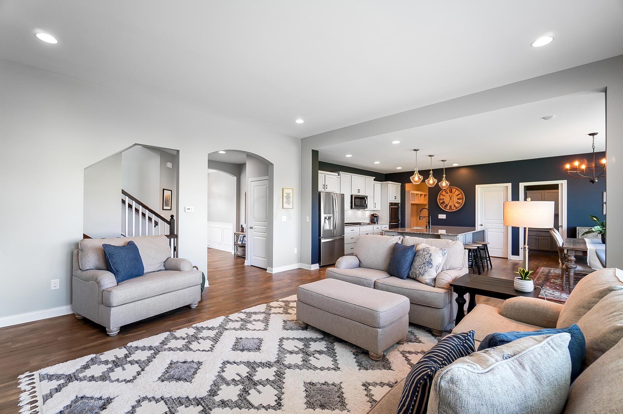 10763 Honeysuckle Way