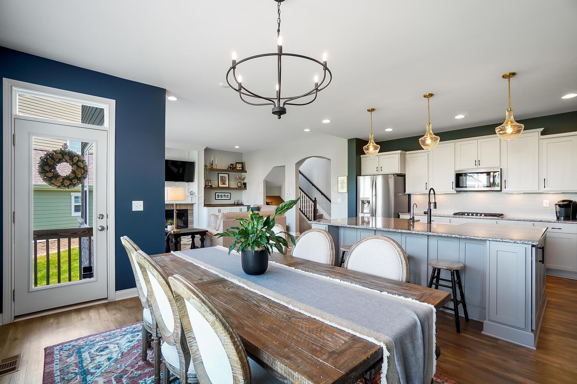 10763 Honeysuckle Way