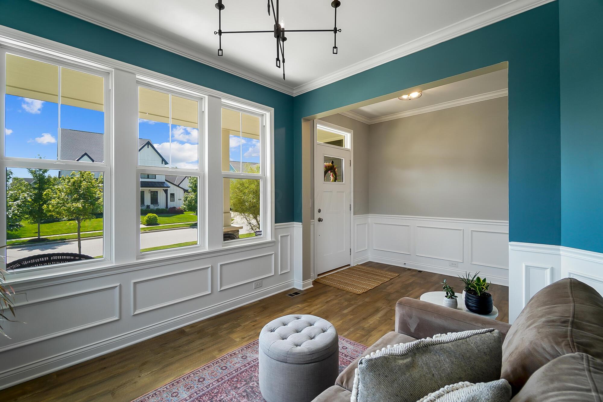 10763 Honeysuckle Way