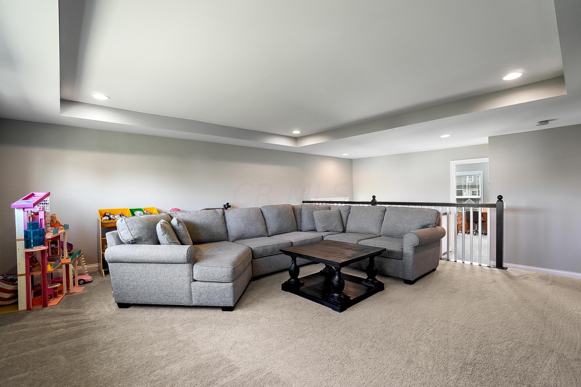 10763 Honeysuckle Way