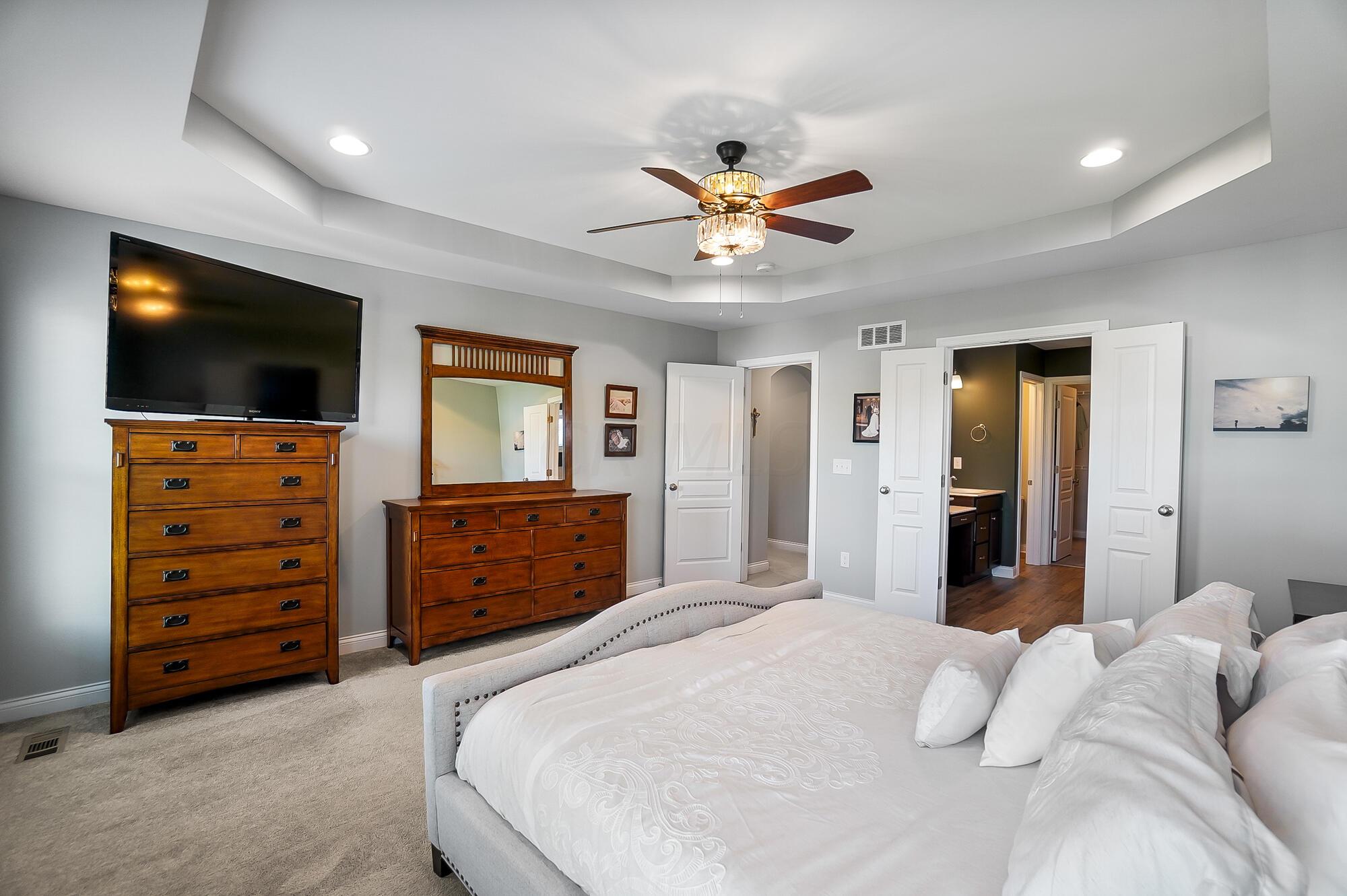 10763 Honeysuckle Way