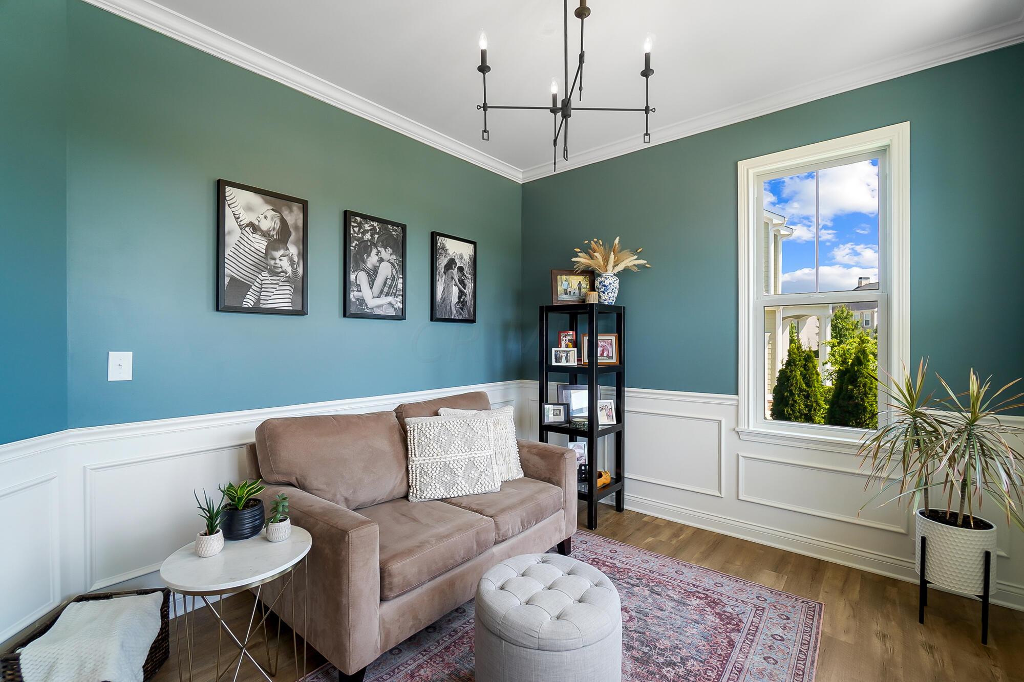 10763 Honeysuckle Way