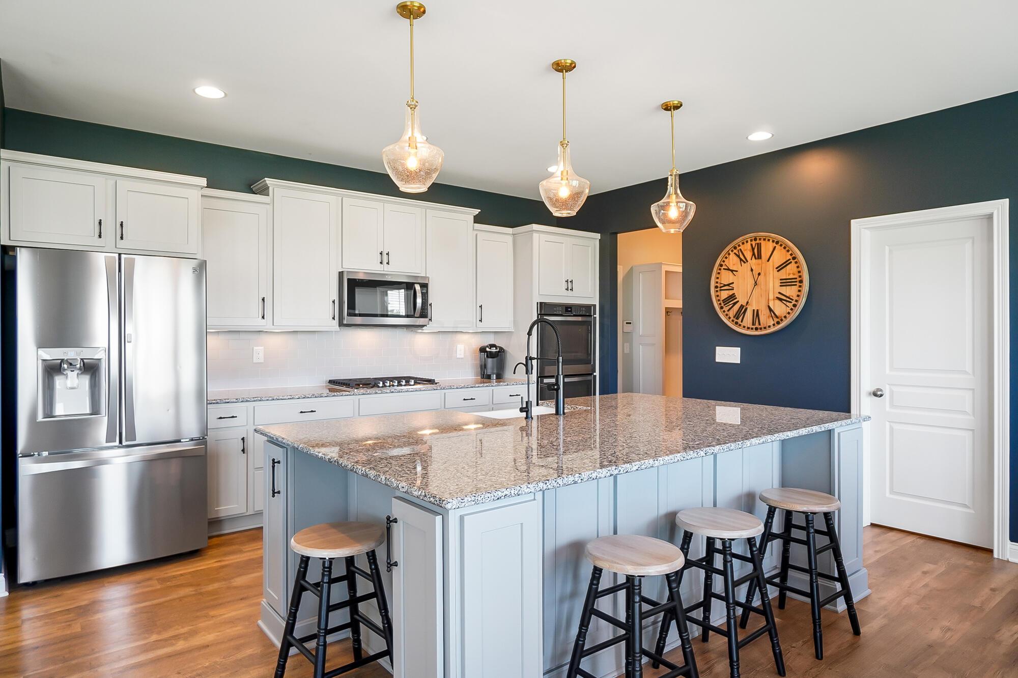 10763 Honeysuckle Way