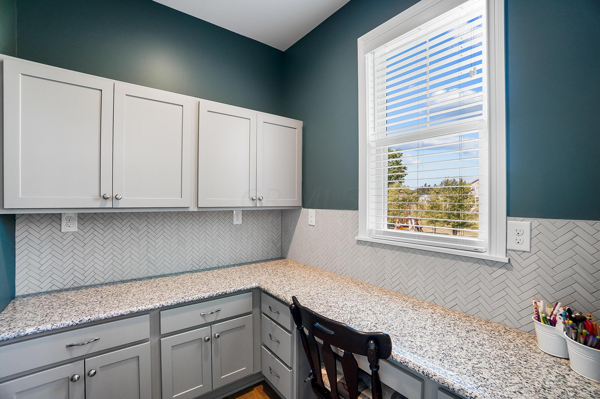 10763 Honeysuckle Way