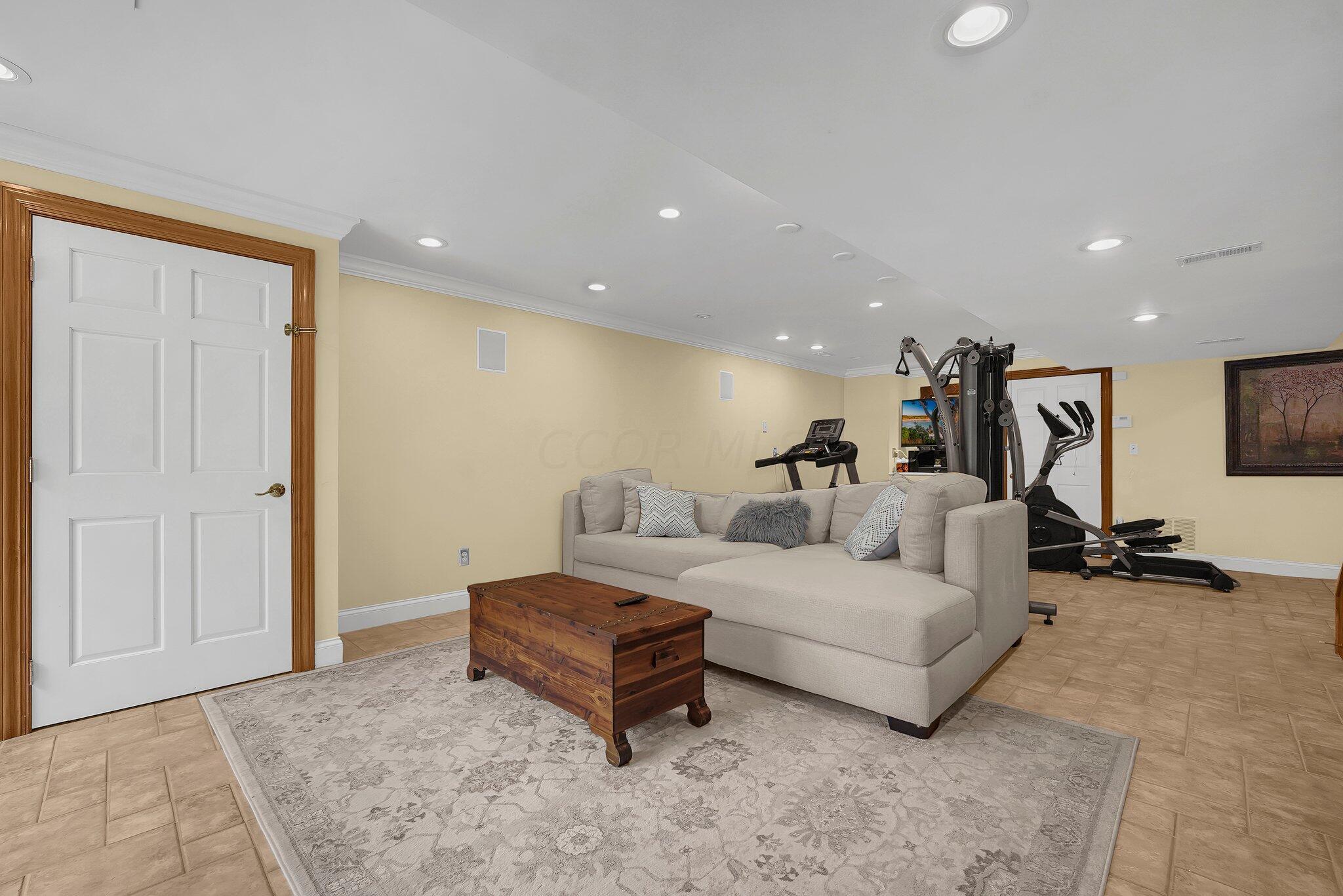 3843 Gale Road
