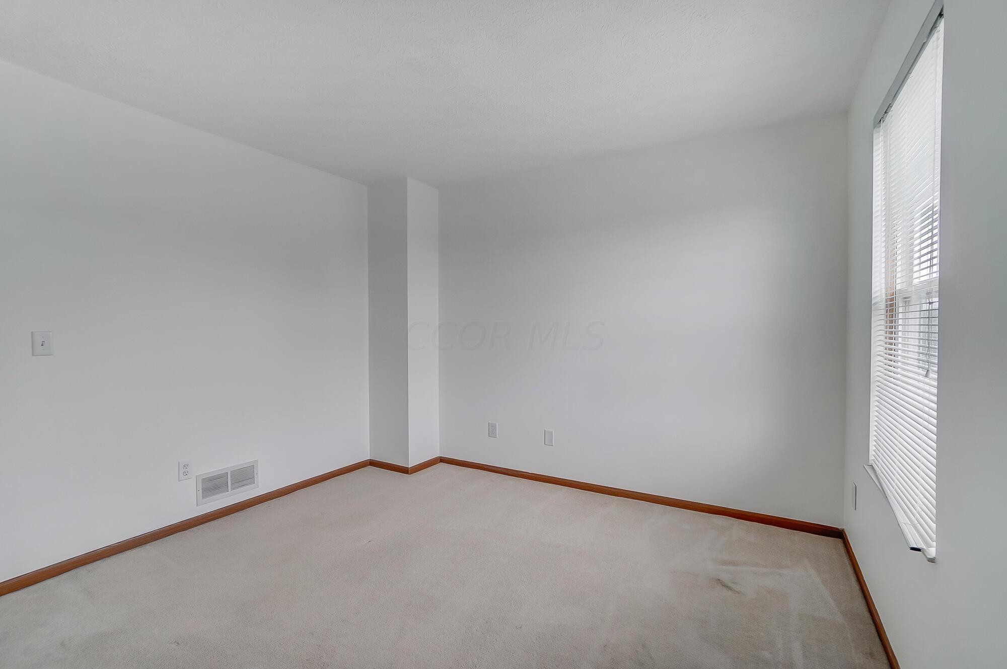 240 Hawkins Lane, 95C