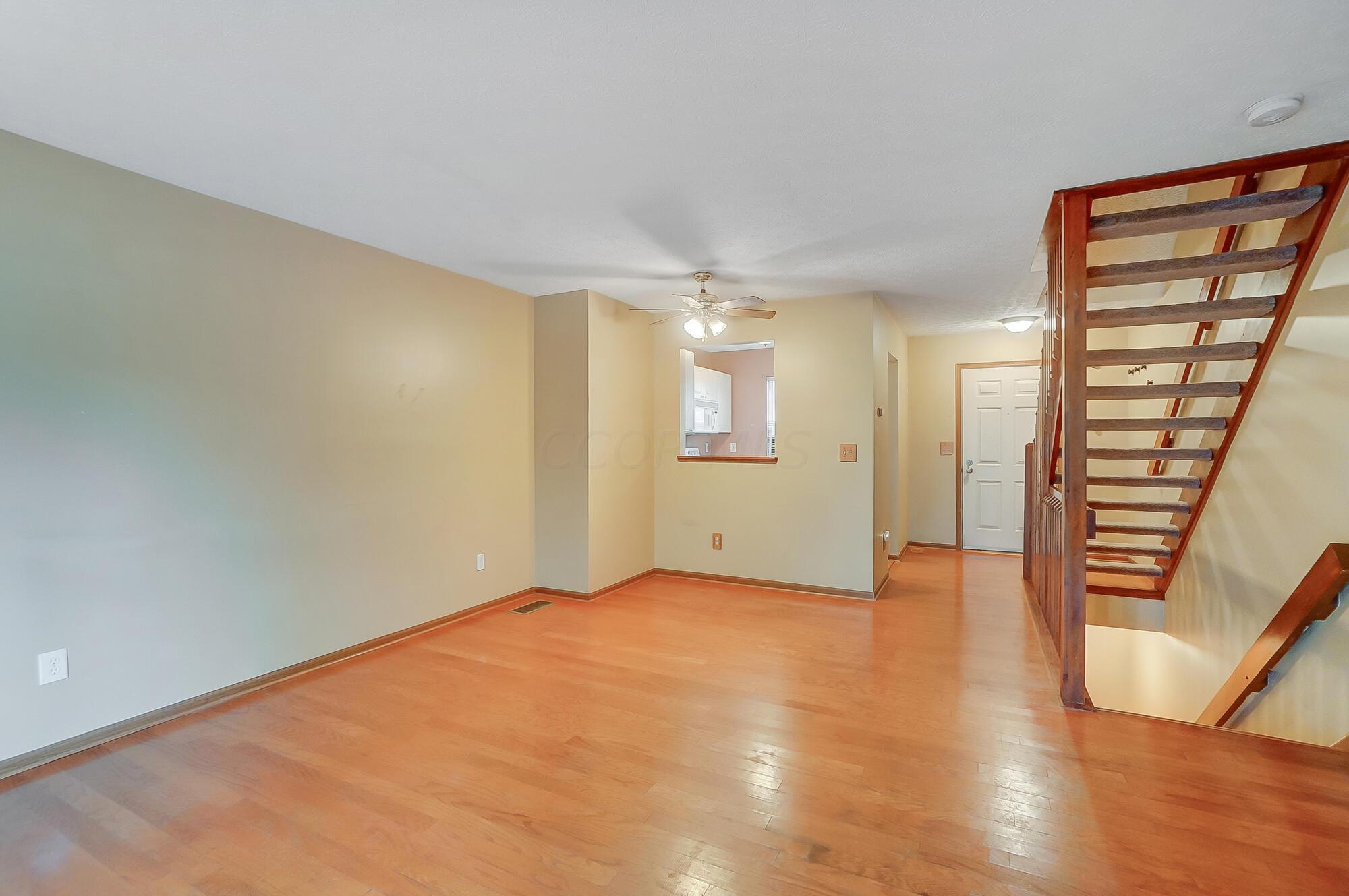 240 Hawkins Lane, 95C