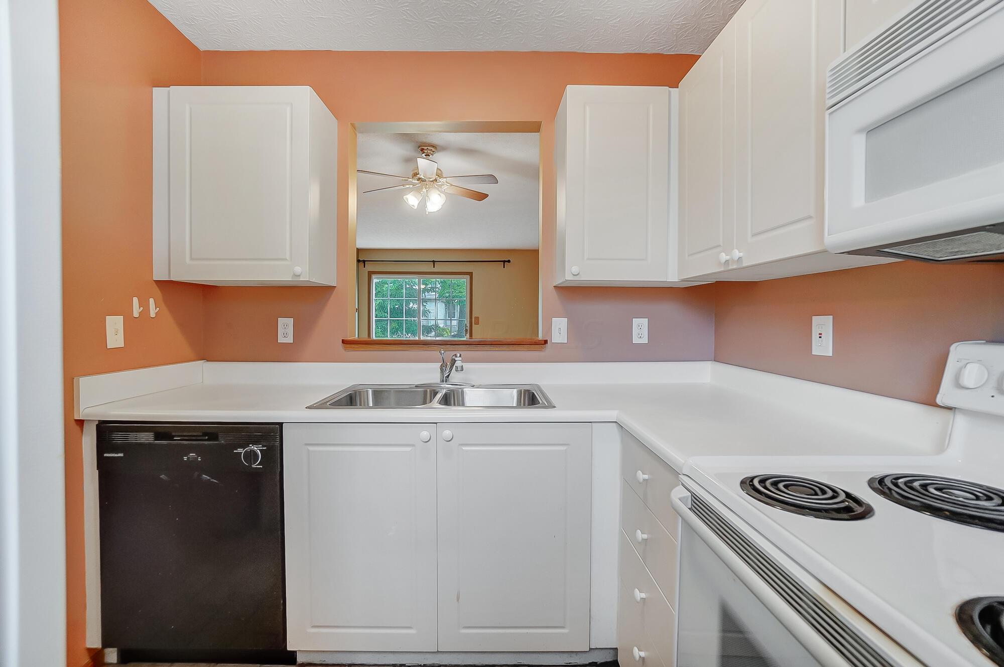 240 Hawkins Lane, 95C