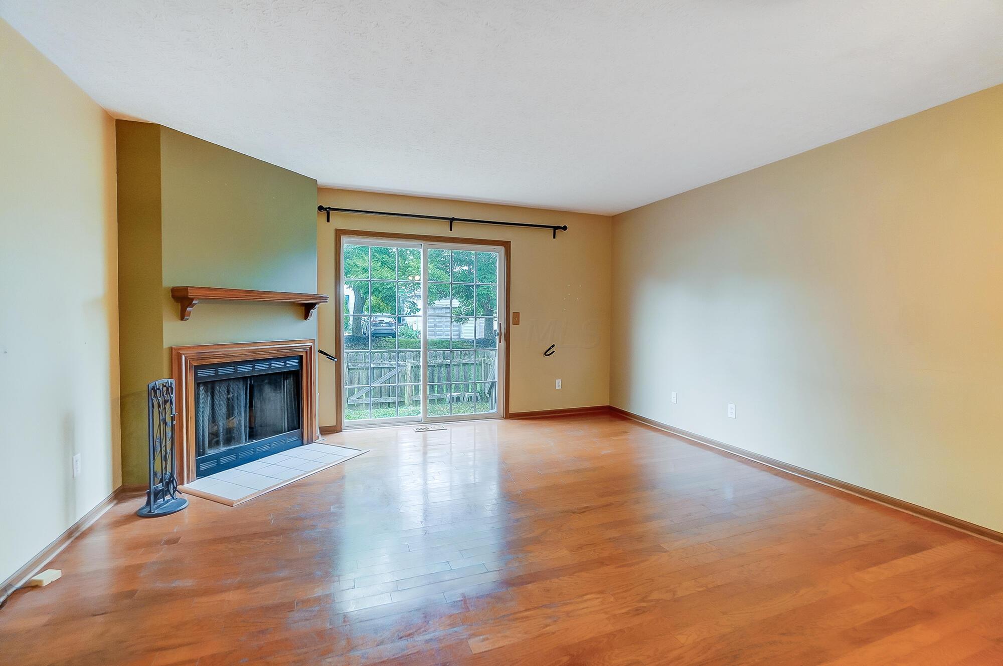 240 Hawkins Lane, 95C