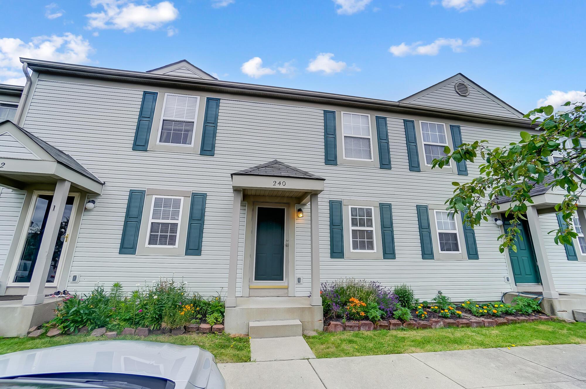 240 Hawkins Lane, 95C