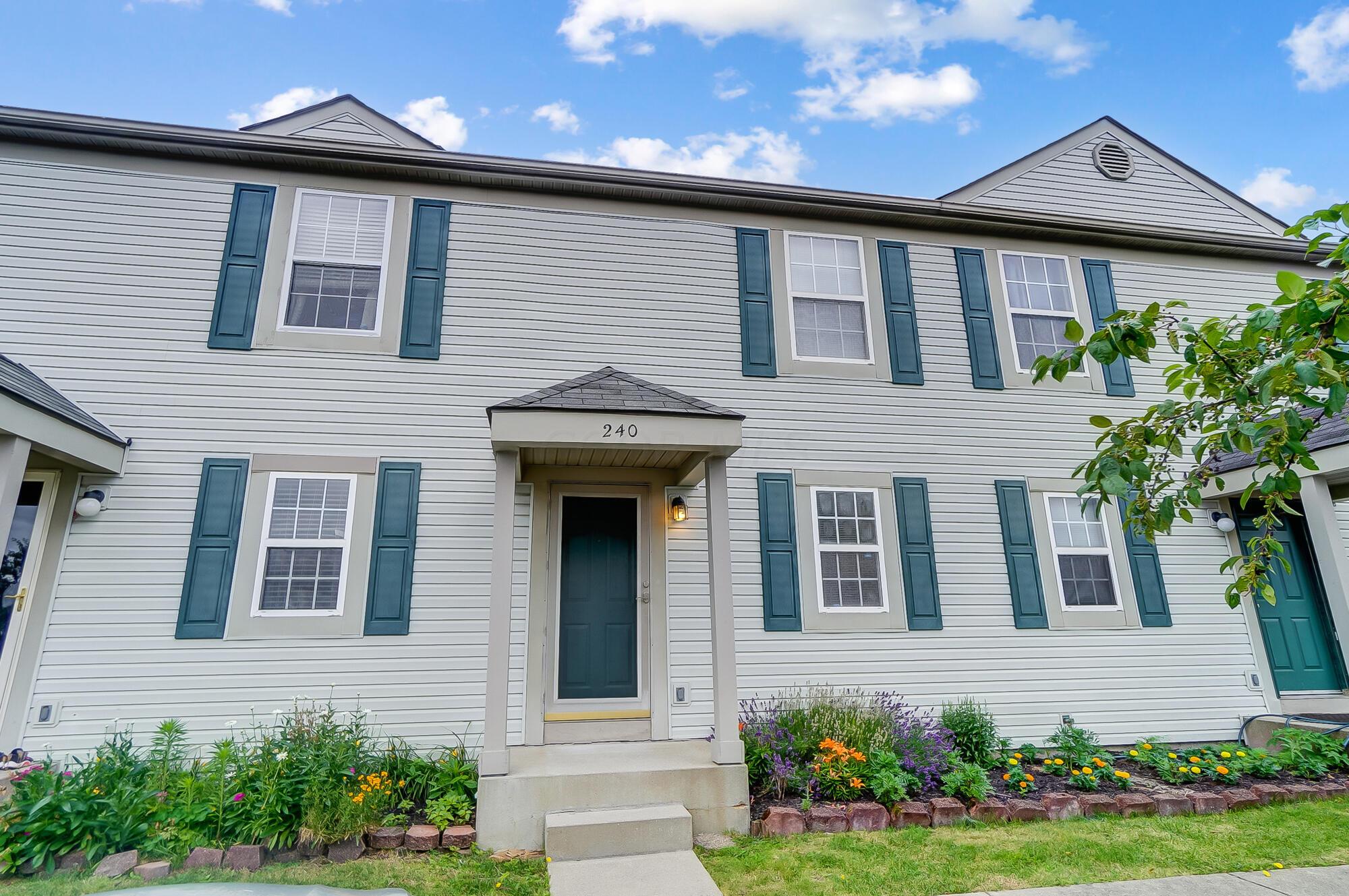 240 Hawkins Lane, 95C