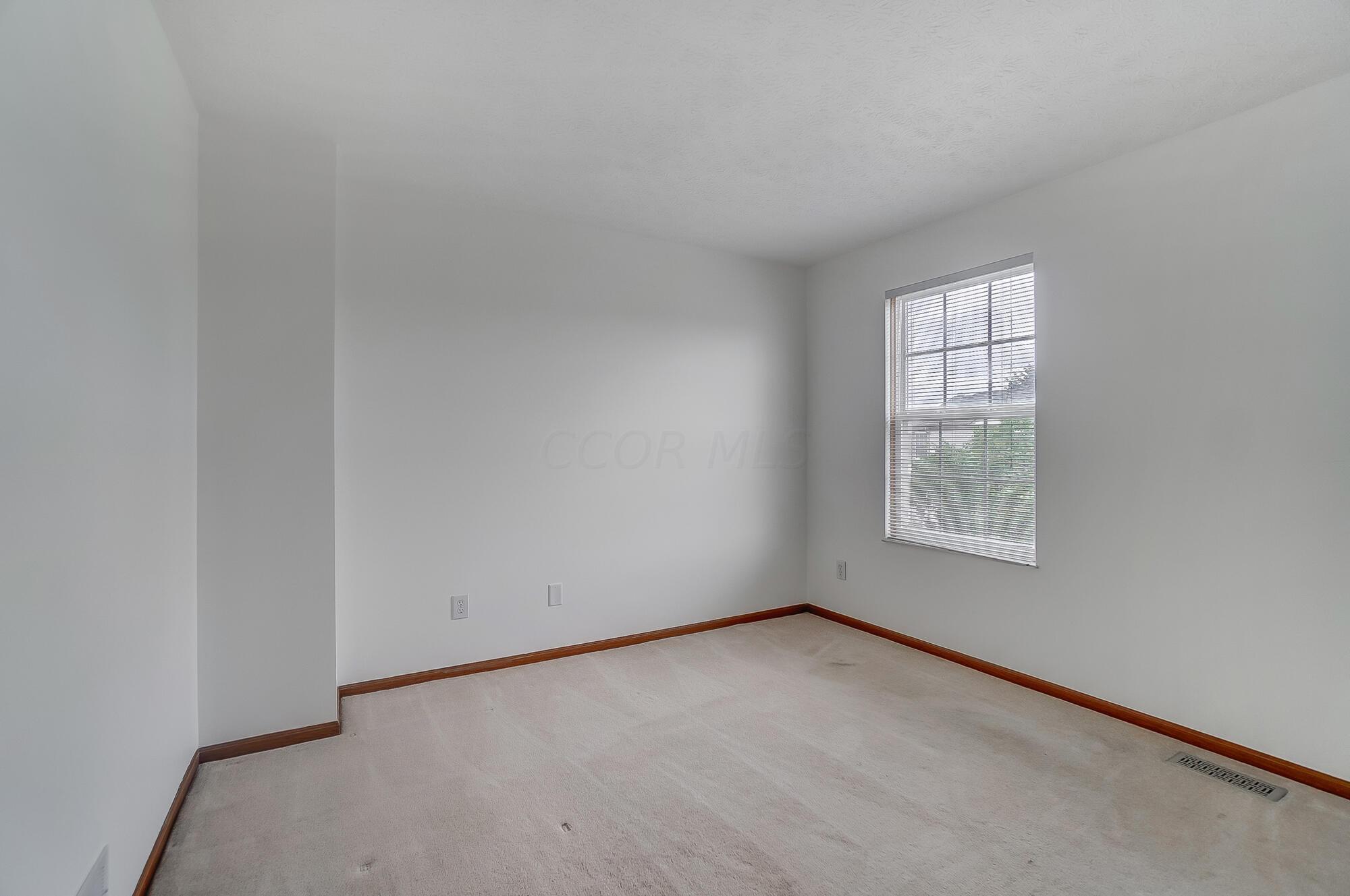 240 Hawkins Lane, 95C