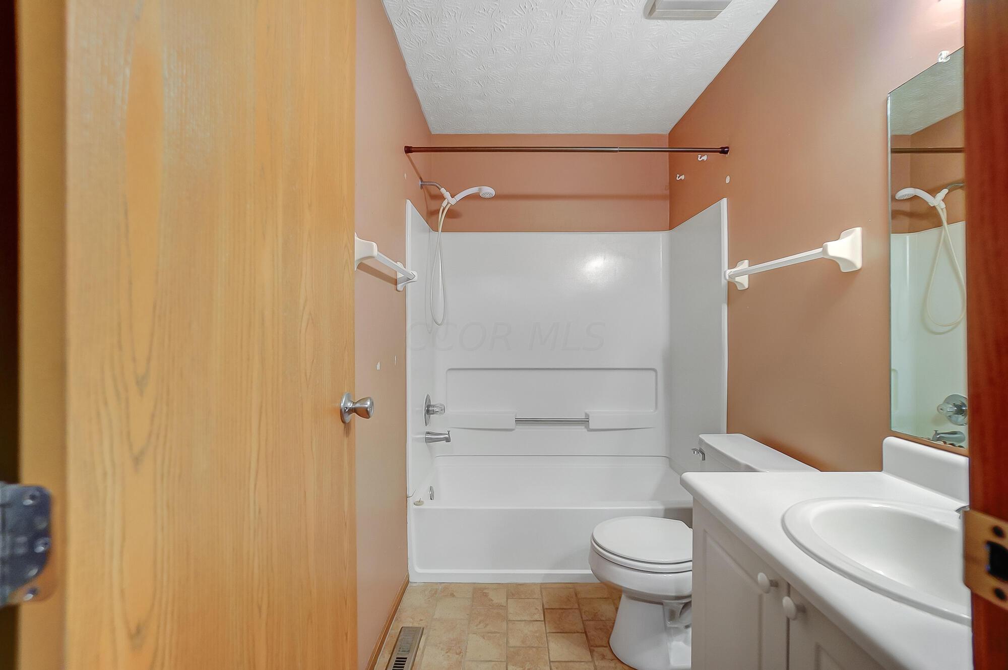 240 Hawkins Lane, 95C